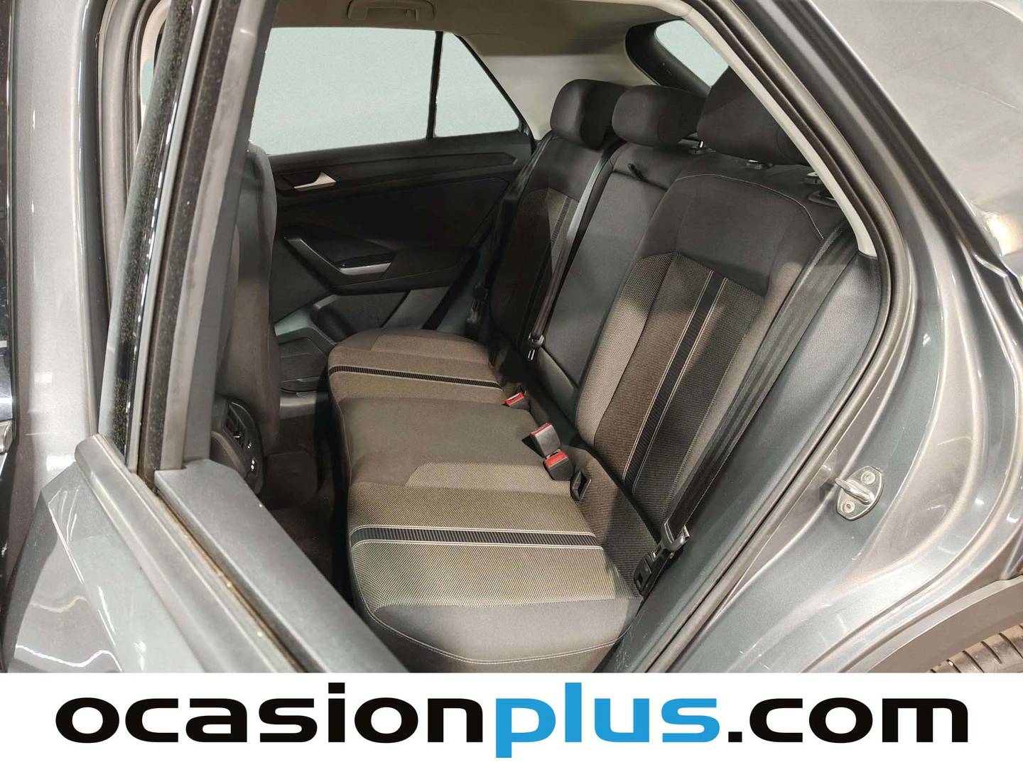 Foto asientos traseros Volkswagen T-Roc Volkswagen T-Roc Advance R-Line 1.0 TSI (110 CV) R-Line 1.0 TSI 81 kW (110 CV)