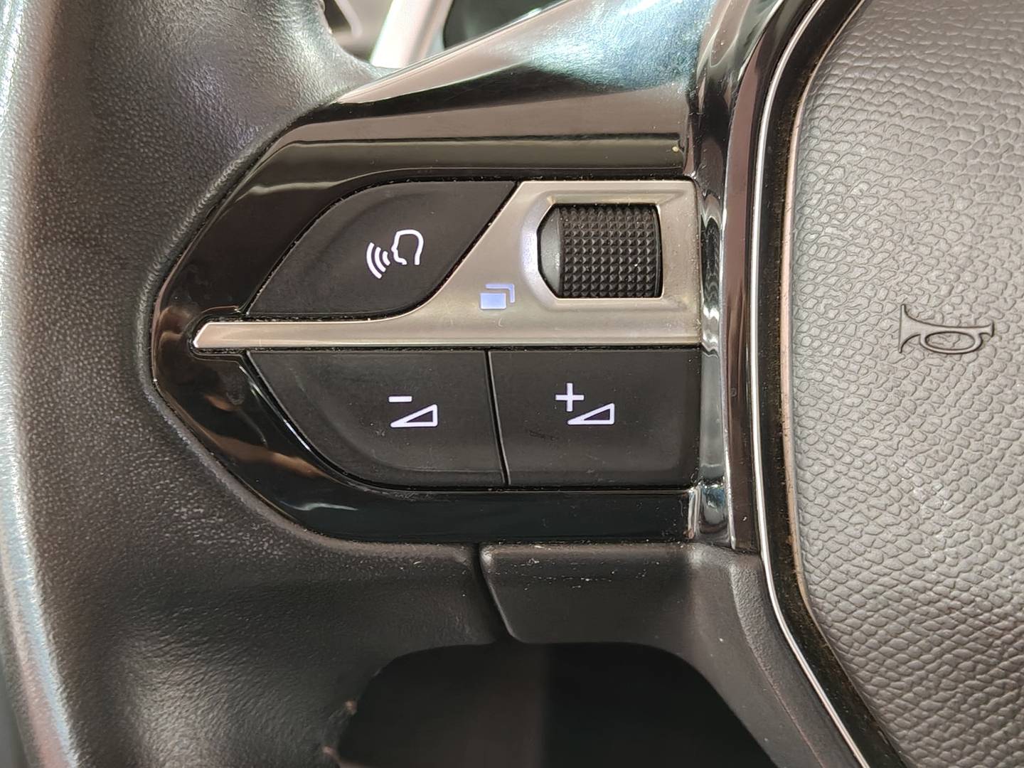 Peugeot 5008 Peugeot 5008 PureTech 130 S&S Allure EAT8 (130 CV) 7 Plazas gasolina