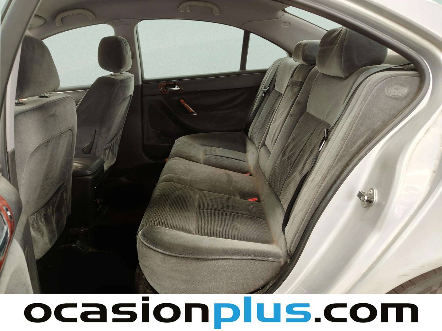 Foto asientos traseros Peugeot 607 Peugeot 607 2.2i Ebano (163 CV)