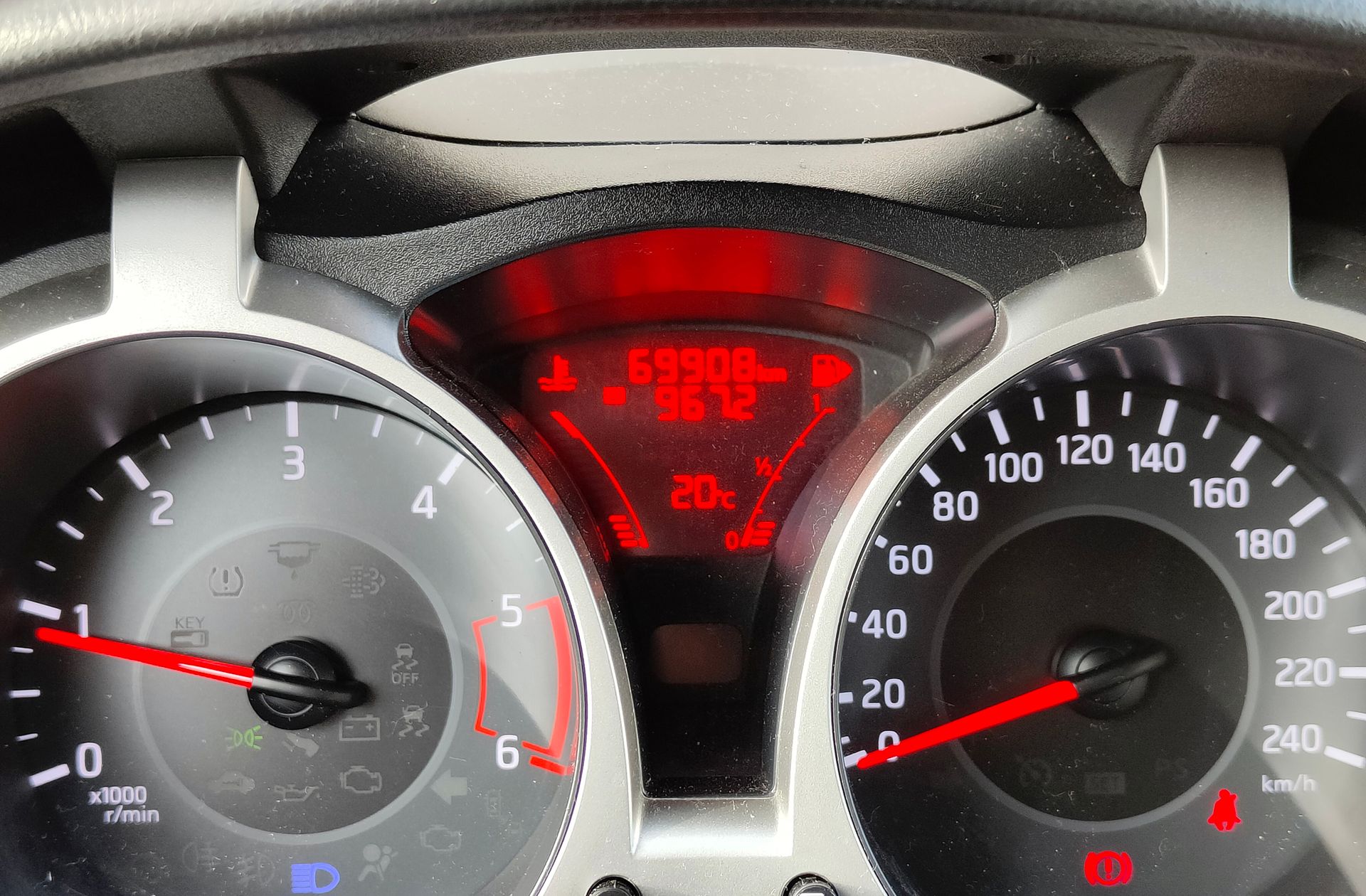 Nissan Juke 1.5 dCi N-Connecta 4x2 - foto 22