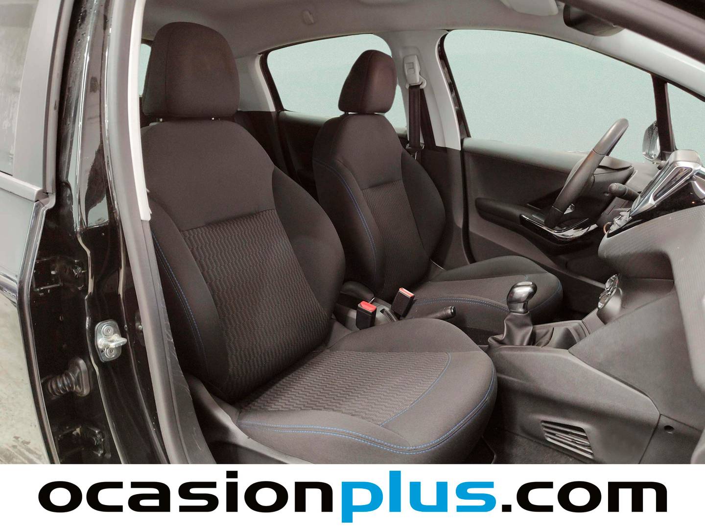 Peugeot 208 Peugeot 208 PureTech Signature  (82 CV) km 0