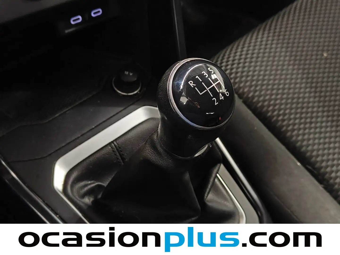 Foto Volkswagen T-Roc Volkswagen T-Roc Edition 1.6 TDI (115 CV)