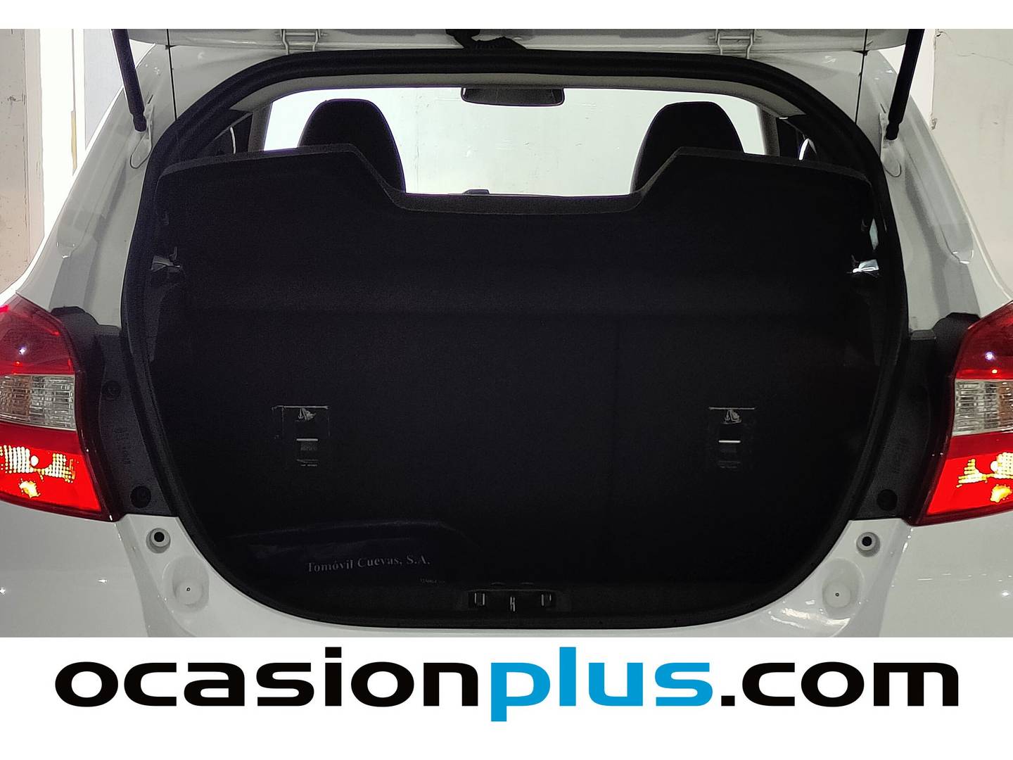 Fotos maletero Ford Ka+ Ford Ka+ 1.2 Ti-VCT White Edition 85 CV)