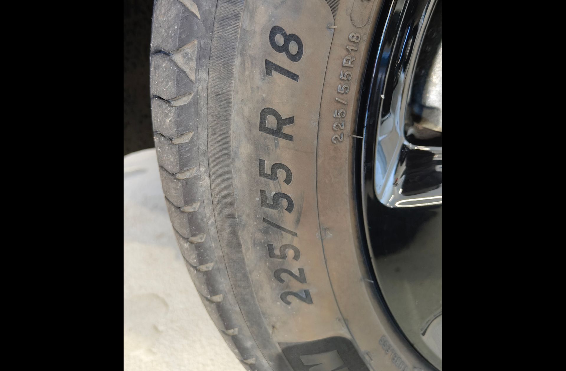 Jeep Cherokee 2.2D Night Eagle 4x4 ADI Aut. - foto 36