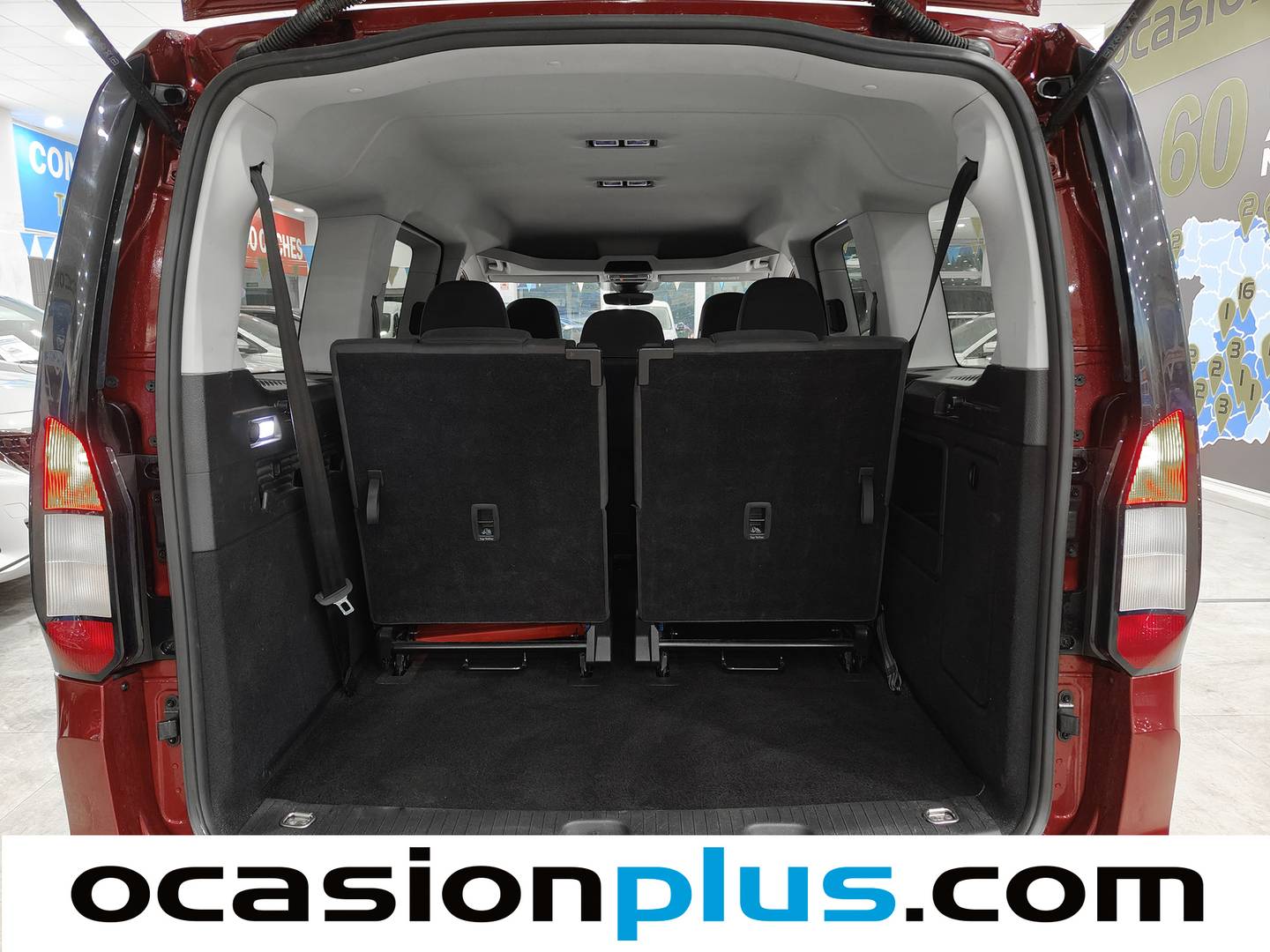 Foto Ford Grand Tourneo Connect Ford Grand Tourneo Connect 2.0 Ecoblue Titanium (122 CV) 7 Plazas siete plazas