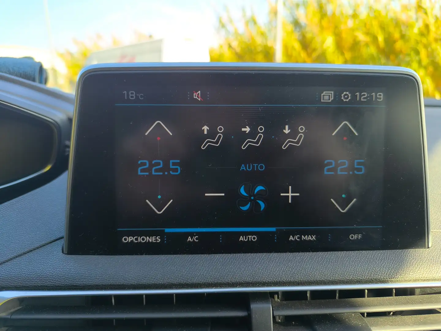 Foto Peugeot 3008 Peugeot 3008 PureTech 180 GT Line EAT8 (180 CV)