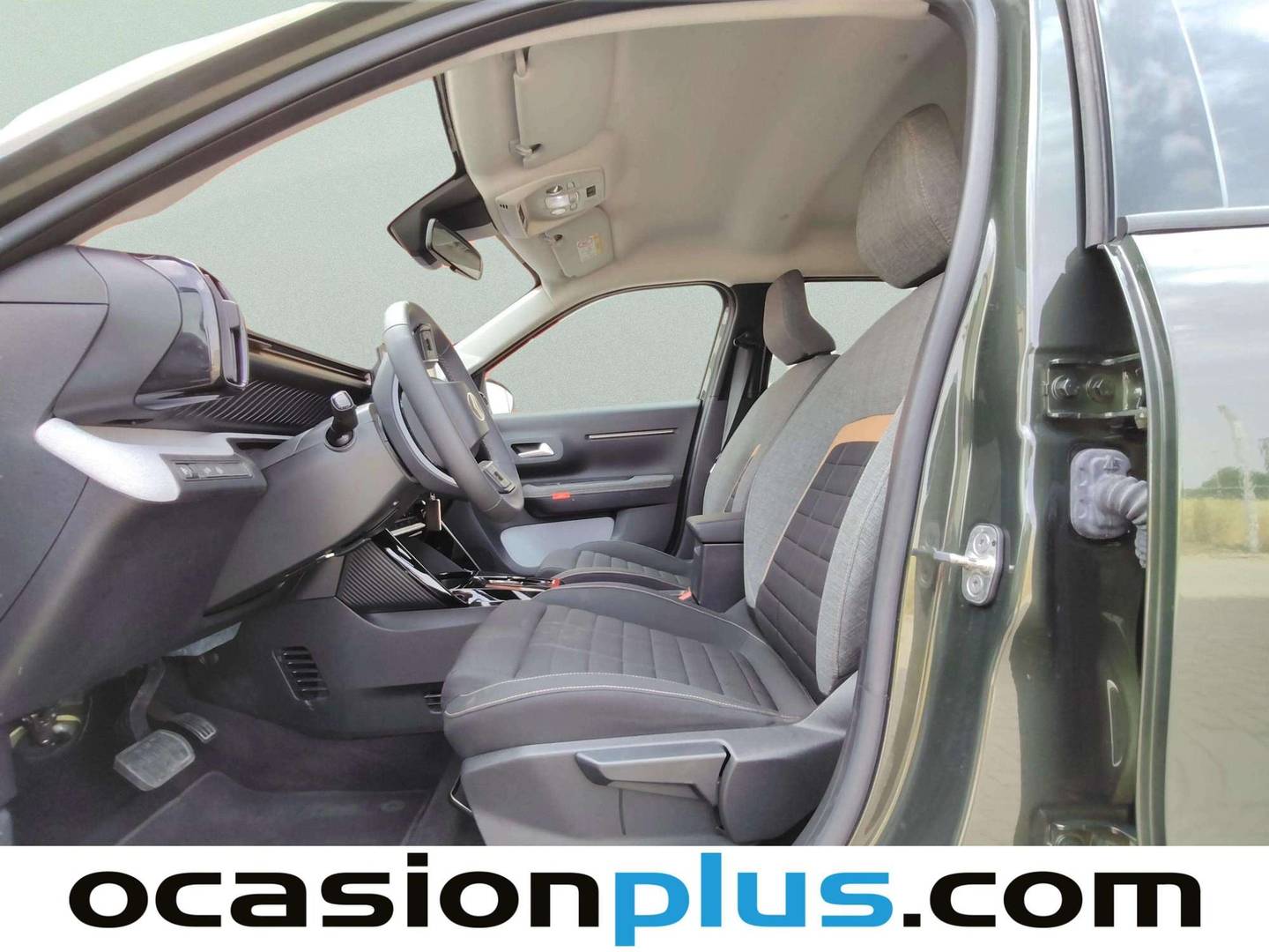 Citroën C3 Aircross Citroën C3 Aircross Hybrid 136 Plus e-DCS6 (136 CV) 136cv
