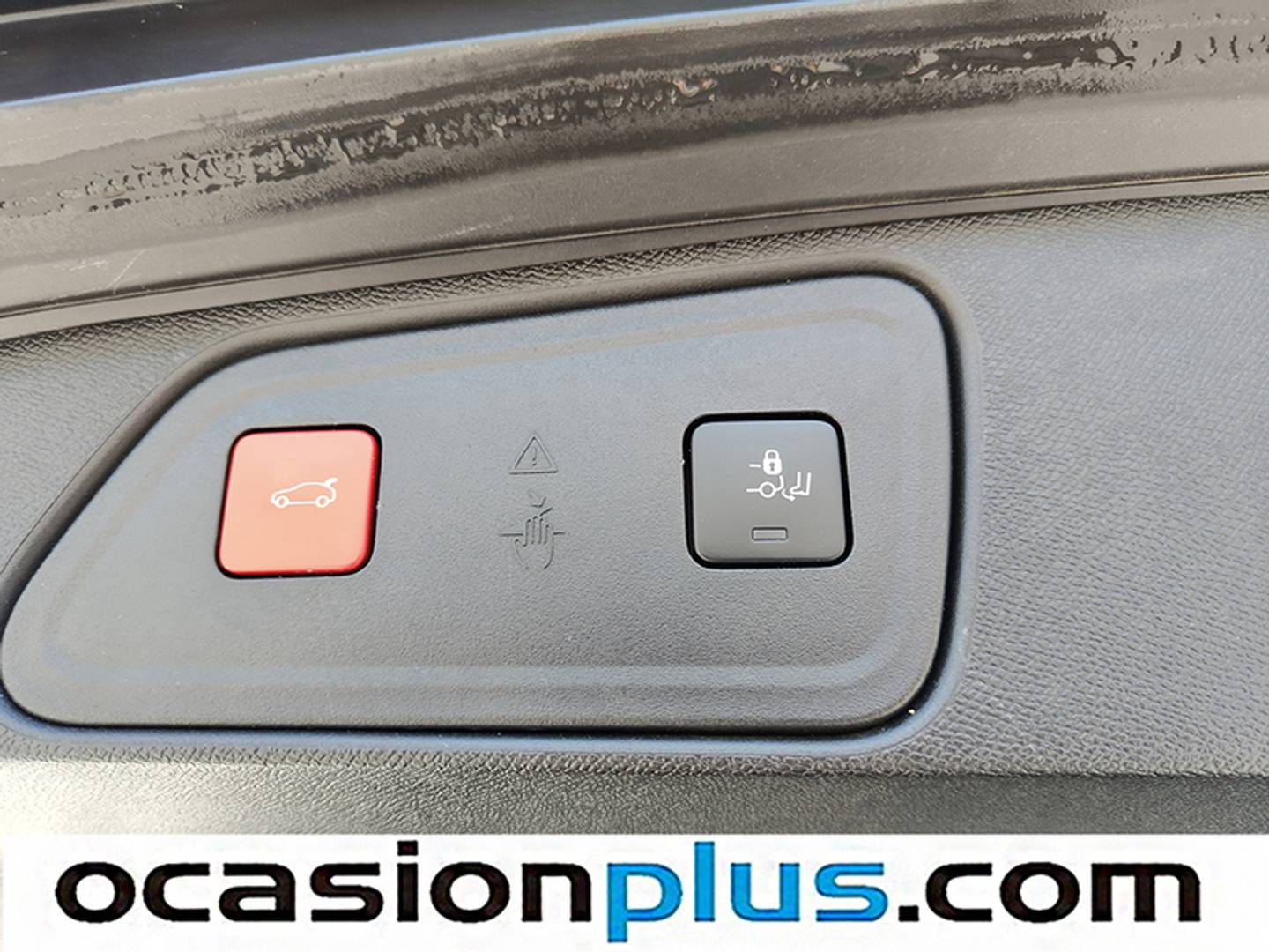 Foto Peugeot 3008 Hybrid Peugeot 3008 Hybrid 225 GT e-EAT8 (225 CV)