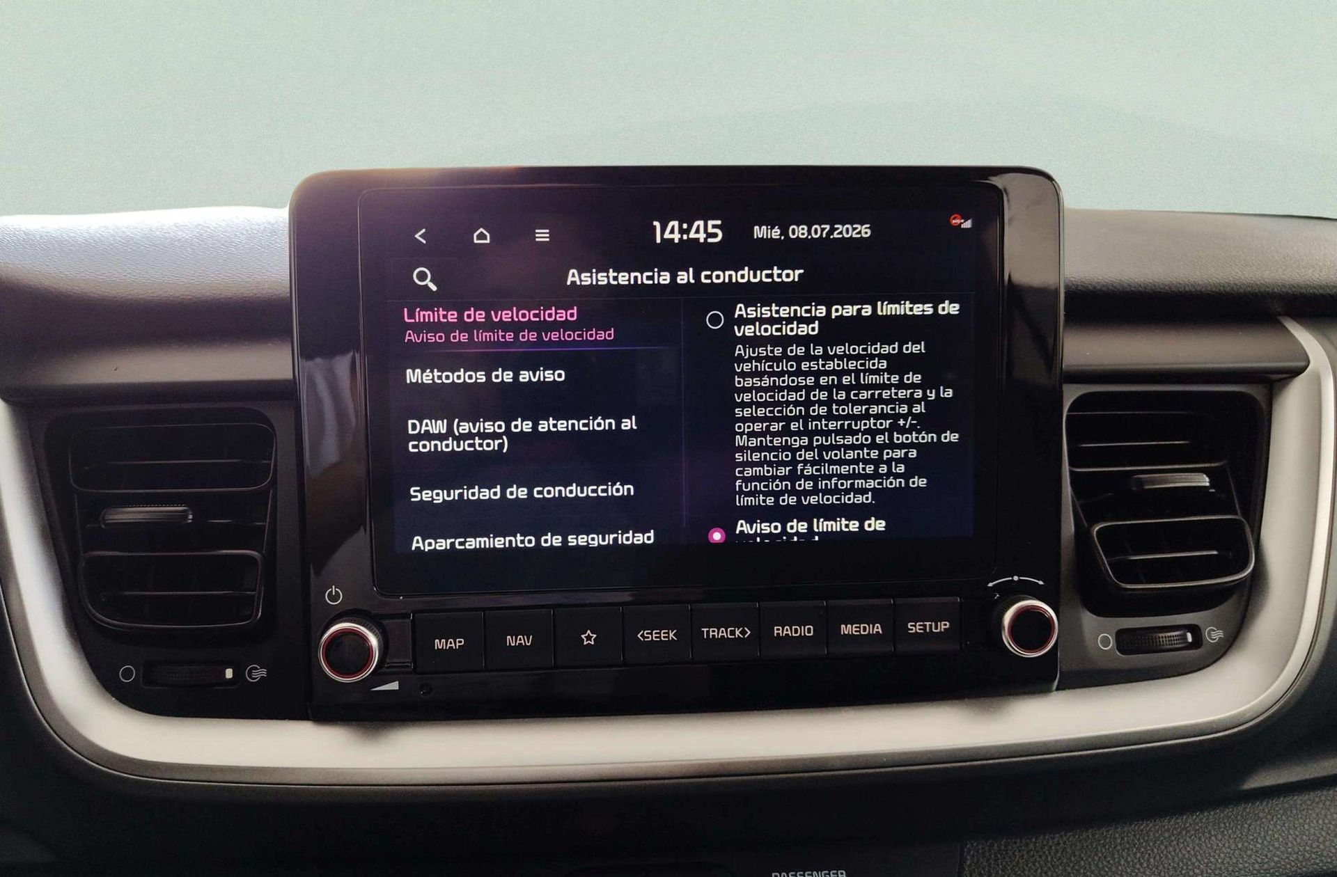 Kia Stonic 1.0 T-GDi MHEV Concept - foto 15