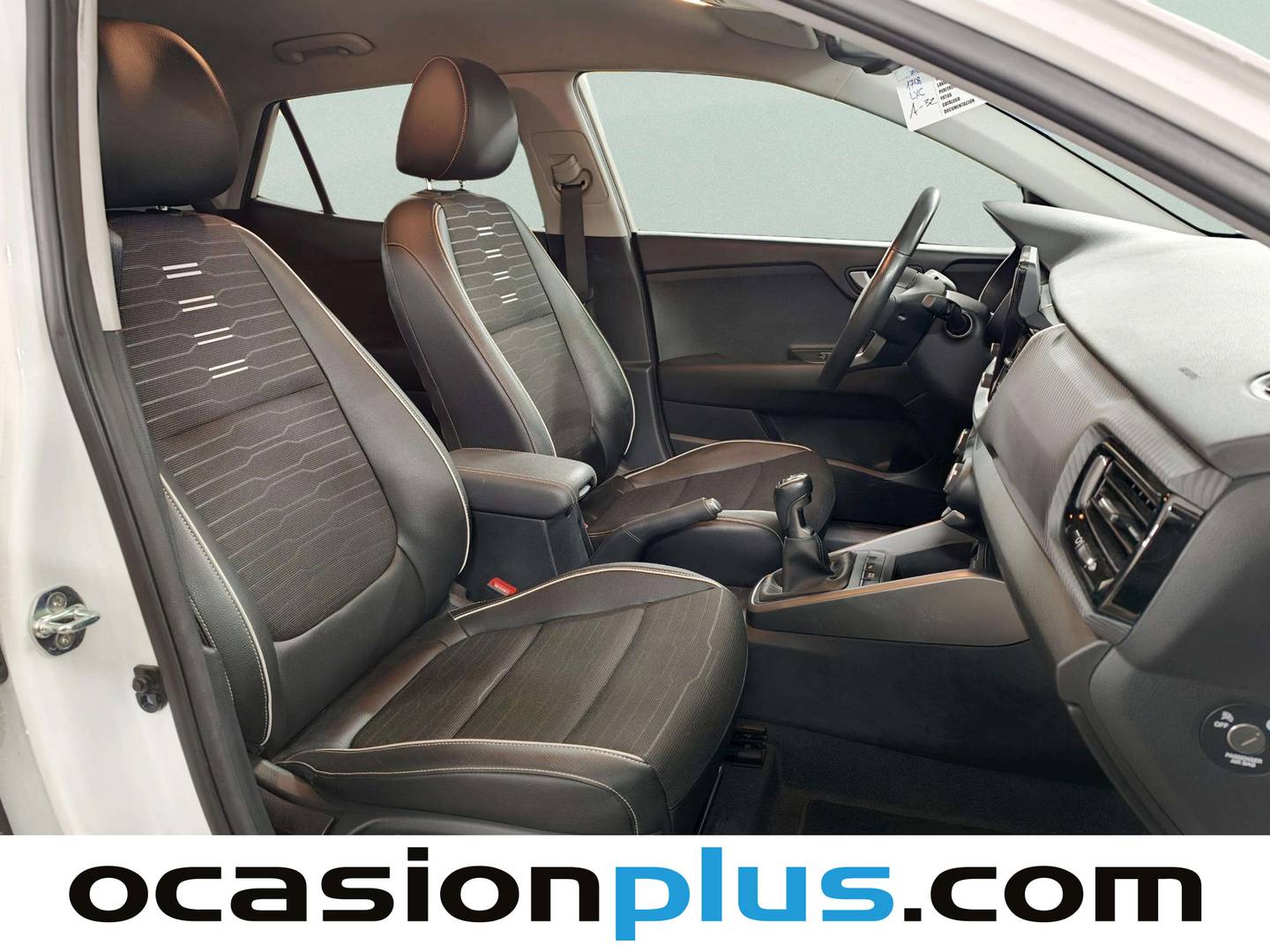 Foto KIA Stonic Kia Stonic 1.0 T-GDi MHEV iMT GT Line (120 CV)