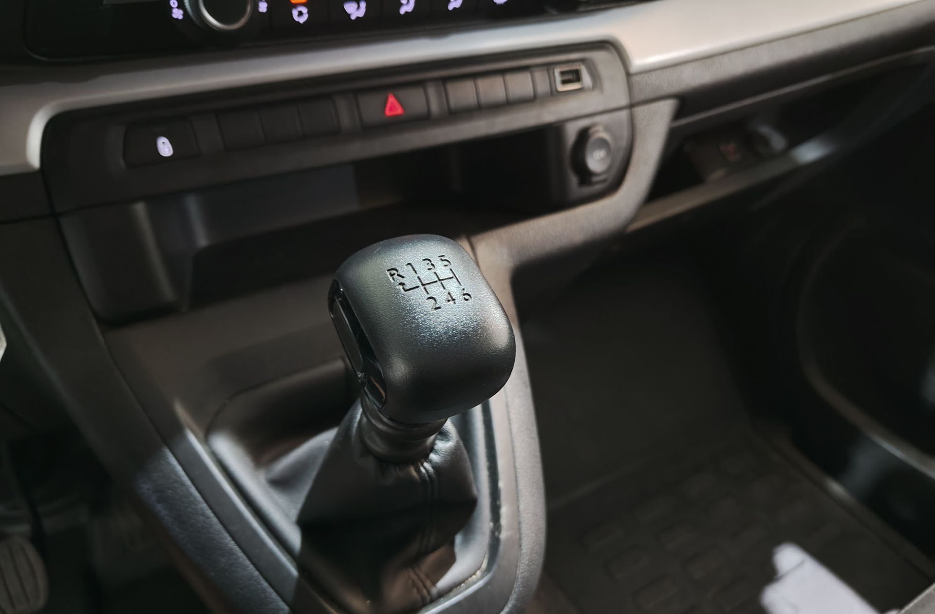 Toyota Proace Verso 2.0D VX Plus Shuttle L1 9 plazas - foto 5