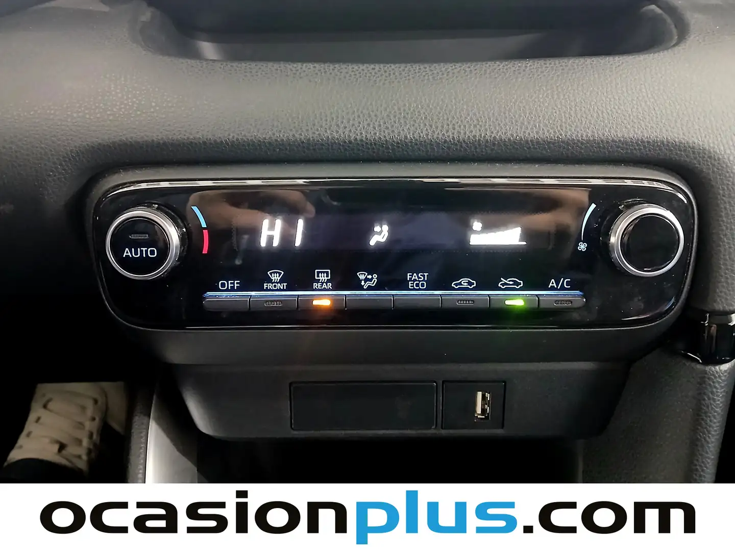 Foto Toyota Yaris Toyota Yaris 120H Business Plus (116 CV)