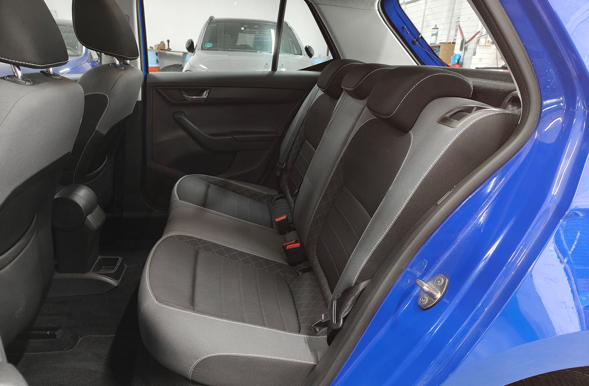 Škoda Fabia 1.0 MPI Like - foto 11