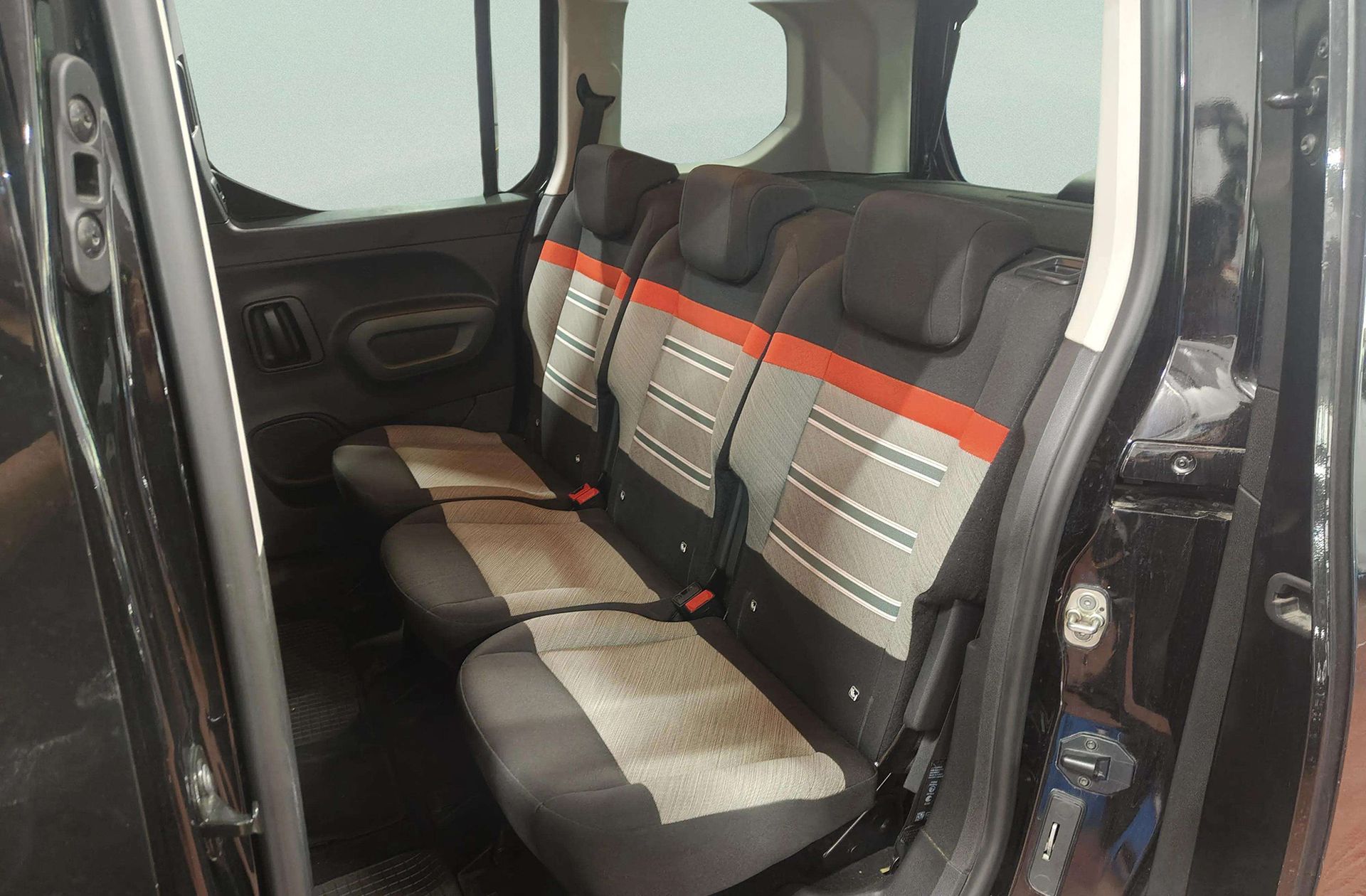 Citroën Berlingo BlueHDi 100 Talla M Shine - foto 12