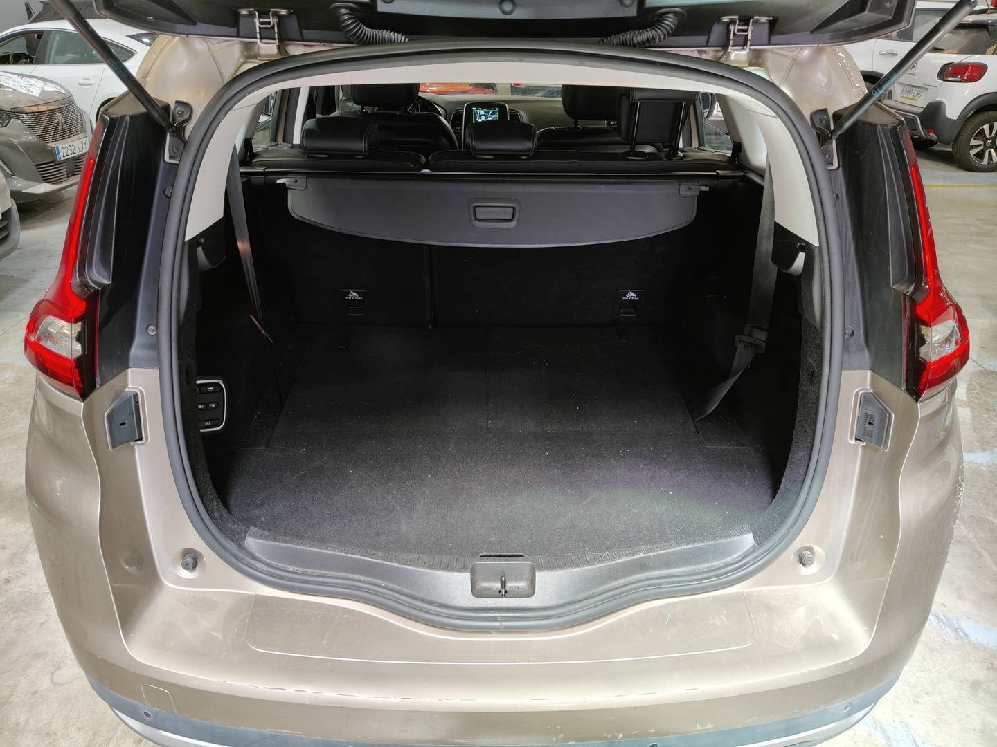 Fotos maletero Renault Grand Scénic Renault Grand Scenic Zen dCi (130 CV) 7 Plazas