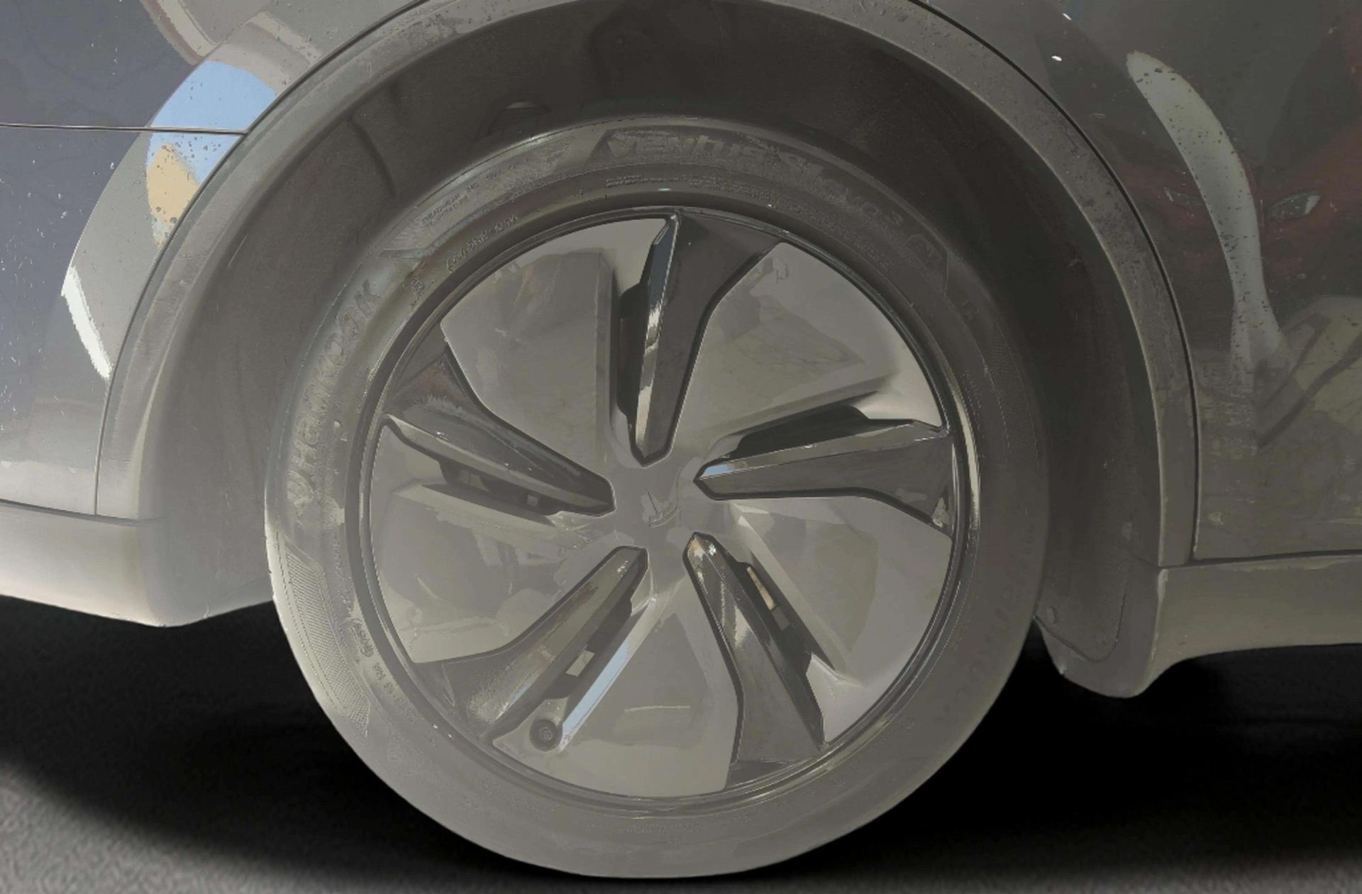 Tesla Model Y Gran Autonomía 4WD - foto 27