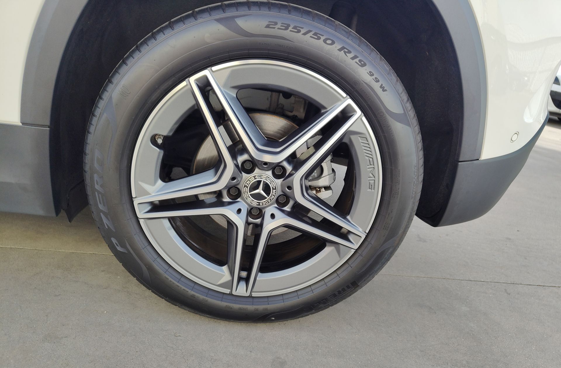 Mercedes-Benz GLA 200 - foto 40