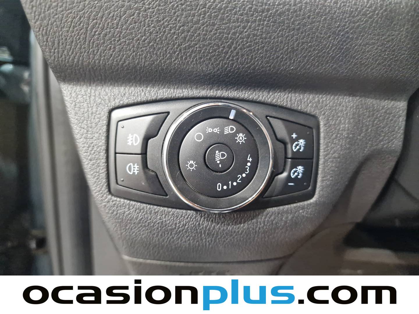 Extras del Ford Tourneo Courier Ford Tourneo Courier 1.0 EcoBoost Titanium (100 CV)