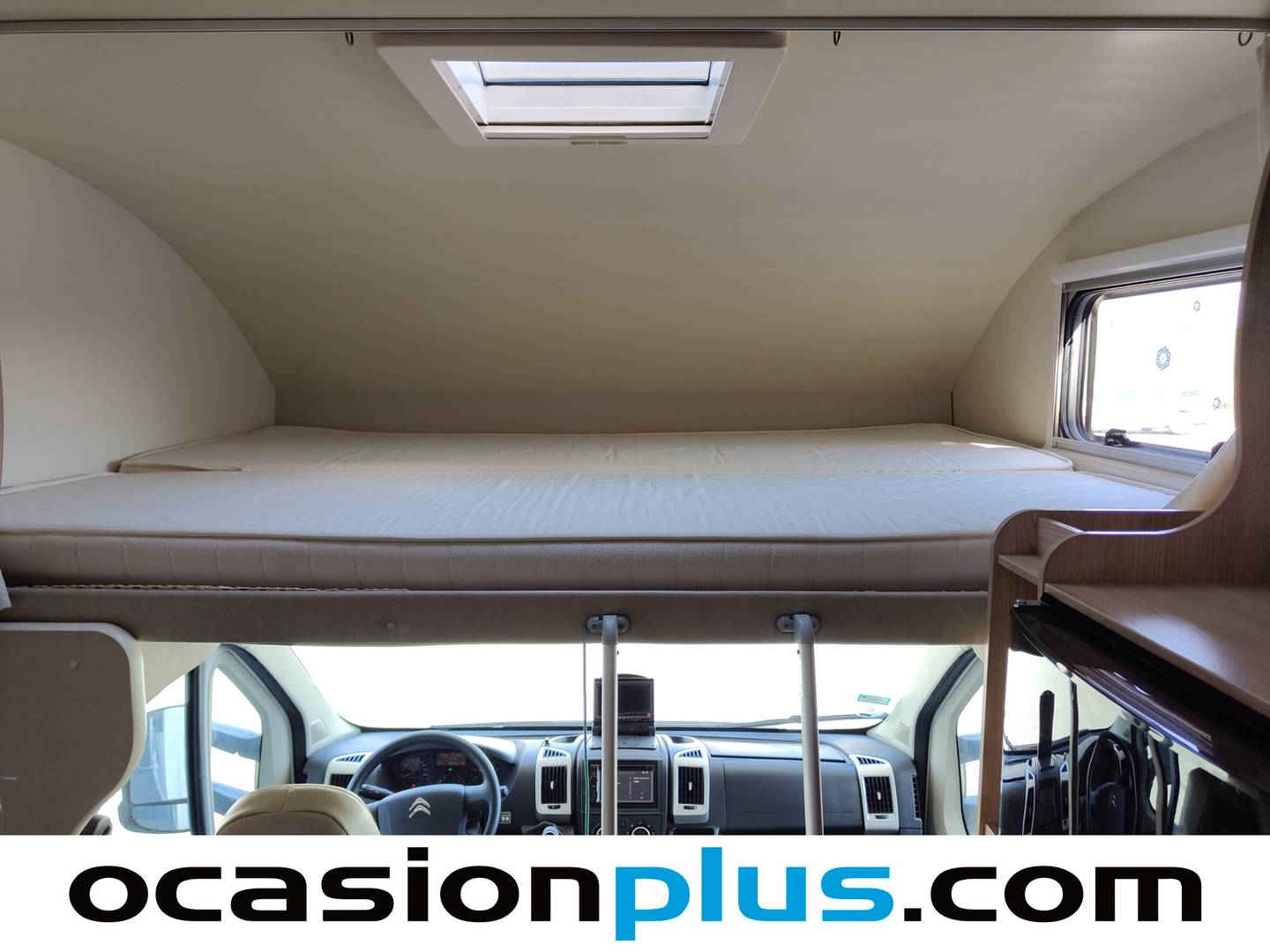 Extras y acabados del PLA H440 PLA H440 (130 CV) 6 Plazas