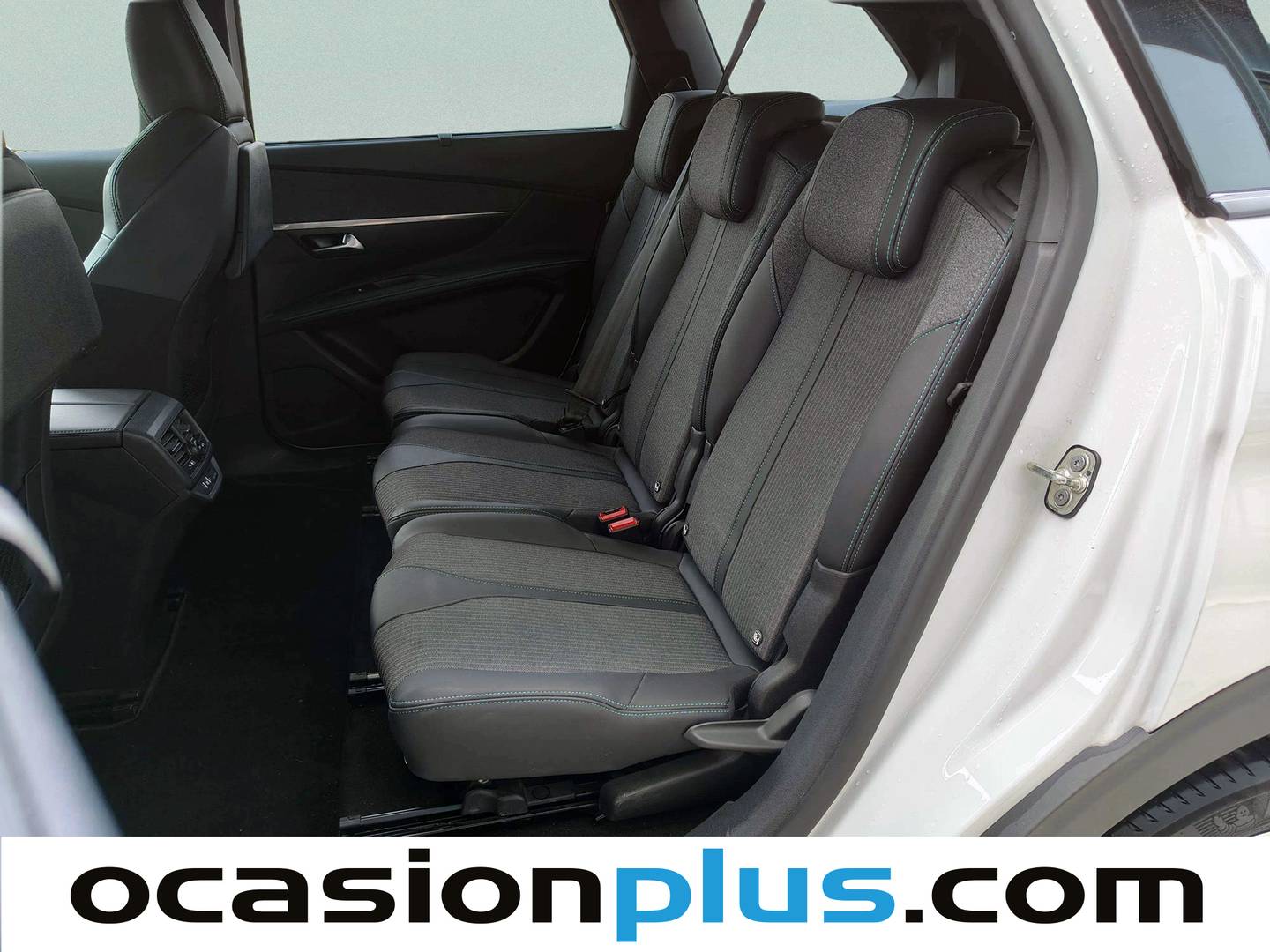 Foto asientos traseros Peugeot 5008 Peugeot 5008 BlueHDI 130 S&S Allure Pack EAT8 (130 CV)