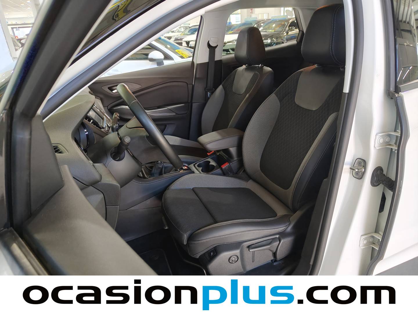 Foto Opel Grandland X Opel Grandland X 1.2 Turbo Design Line  (130 CV)