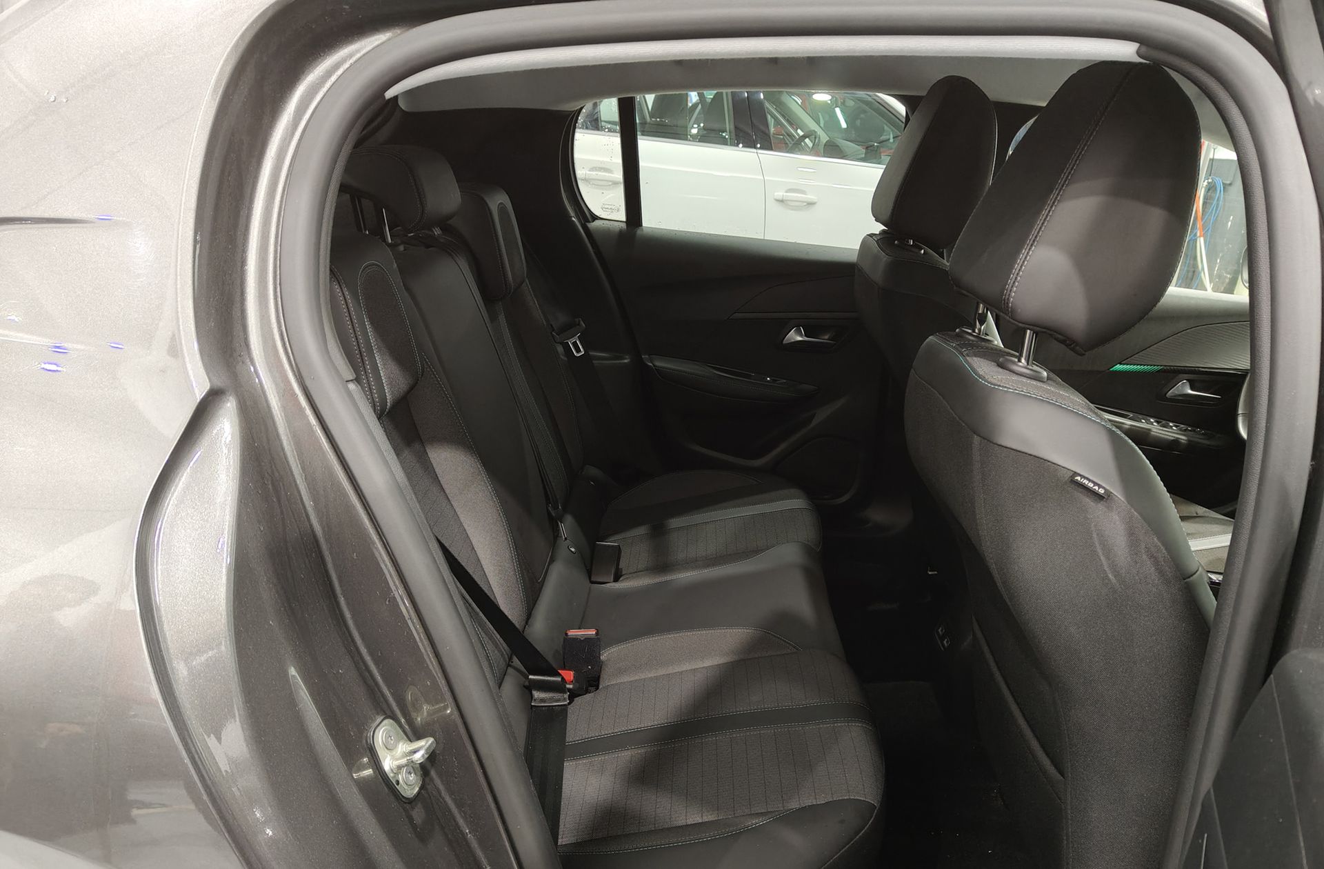 Peugeot 208 PureTech 100 Allure - foto 14