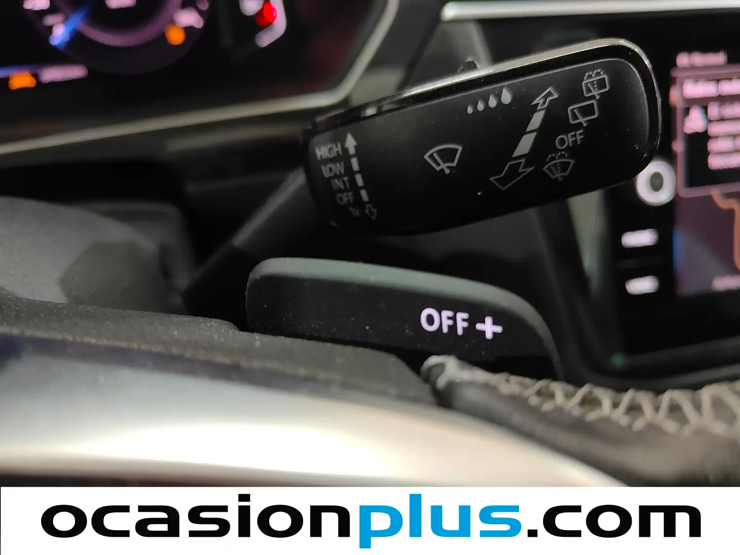 Foto Volkswagen Tiguan Volkswagen Tiguan Sport 2.0 TDI 4Motion (190 CV) DSG Pack R-Line