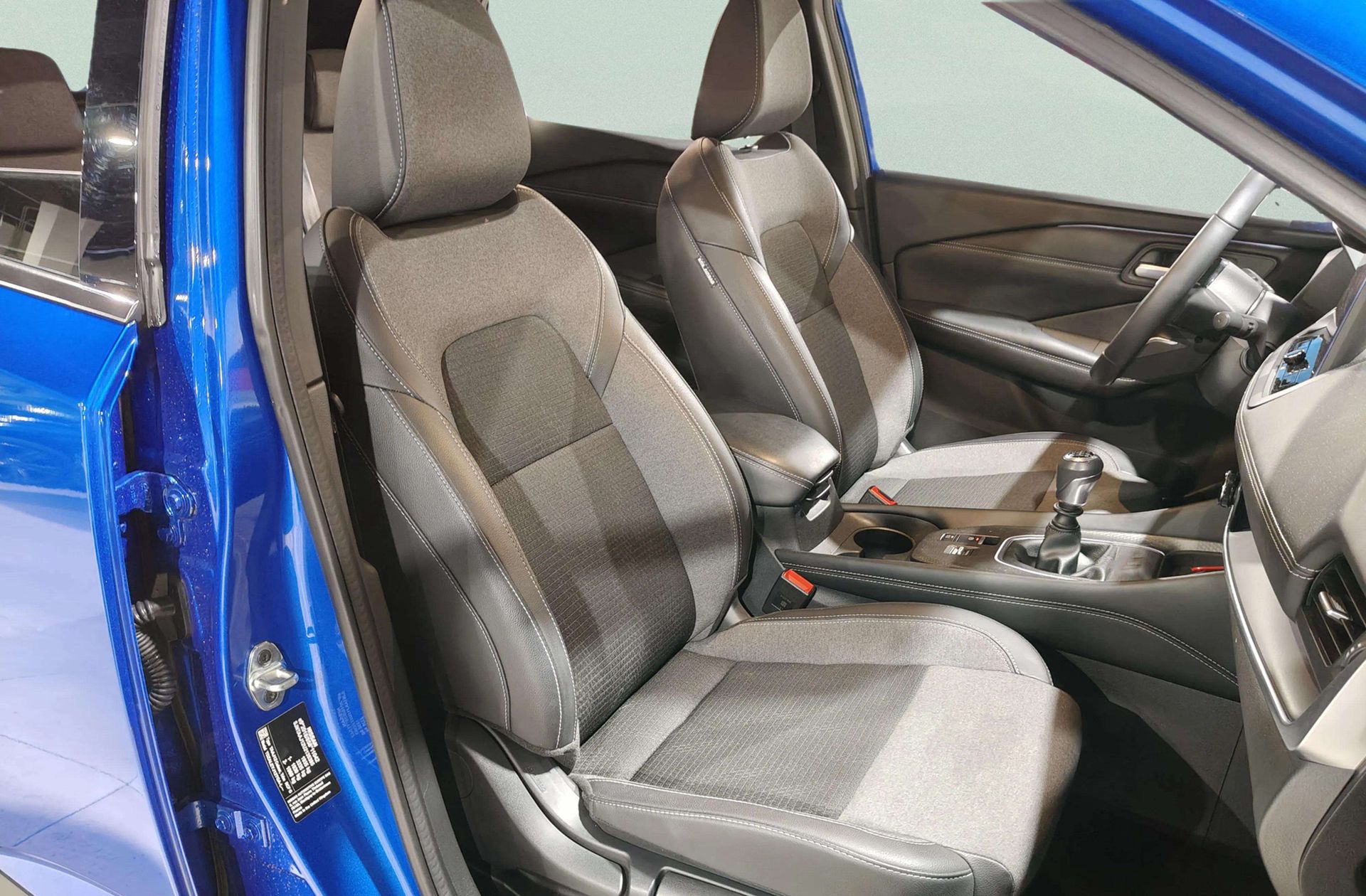 Nissan Qashqai DIG-T 140 N-Connecta - foto 19