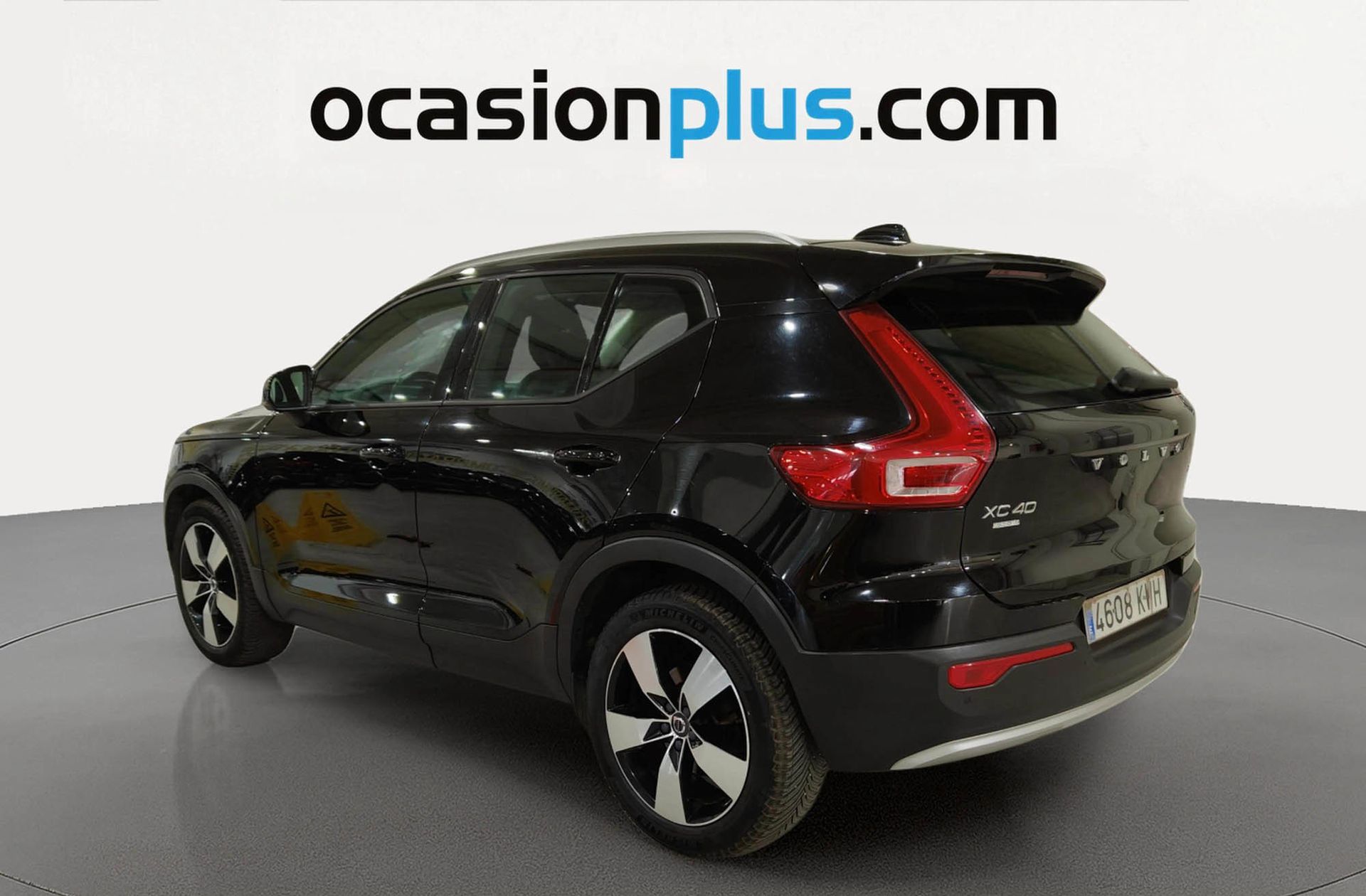 Volvo XC40 T4 Momentum - foto 4