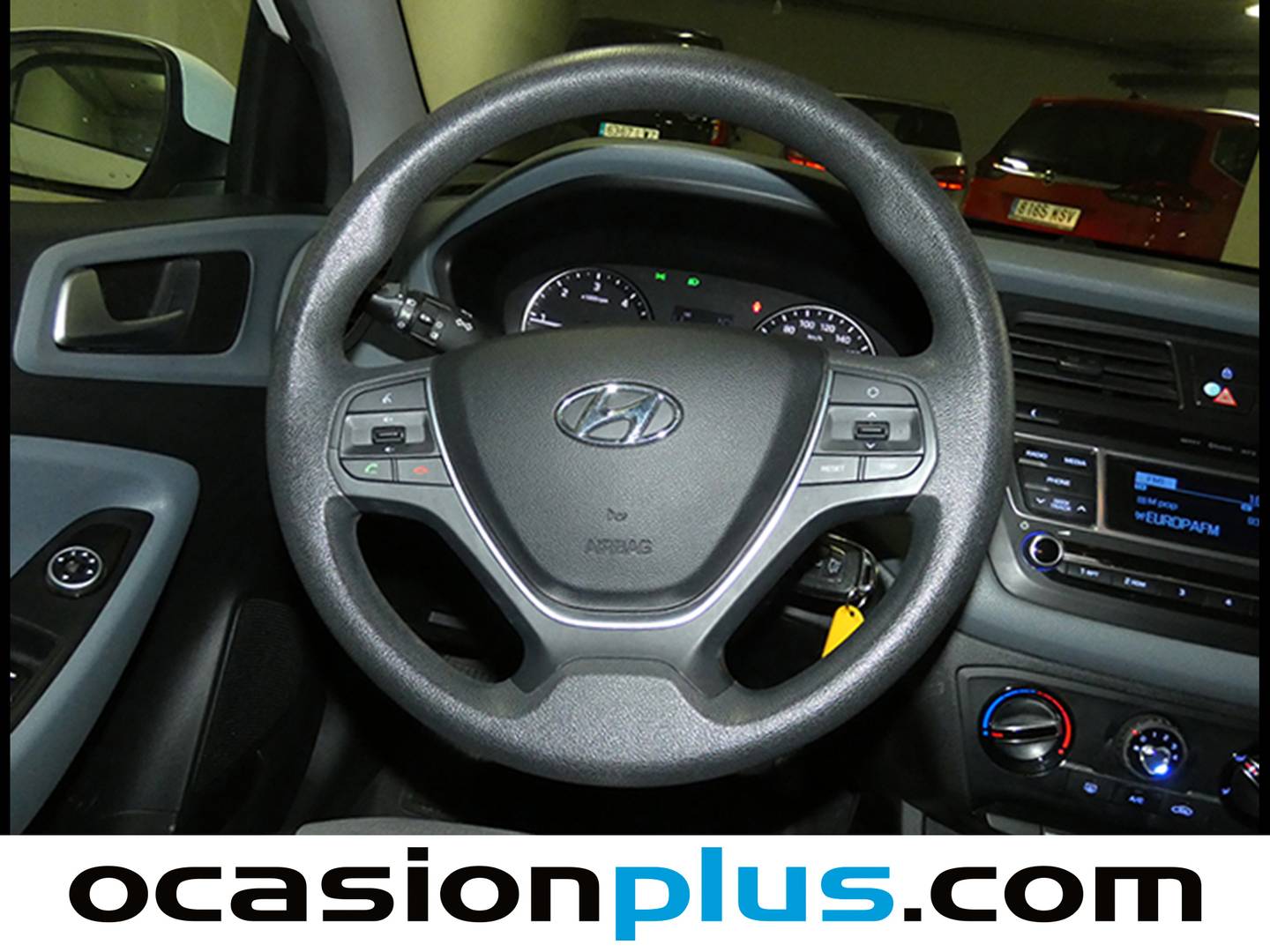 Extras y acabados del Hyundai i20 Hyundai i20 1.1 CRDI Essence (75 CV)