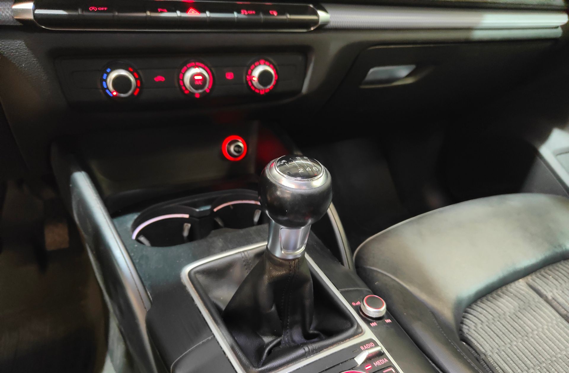 Audi A3 Advanced 1.6 TDI clean diesel - foto 5