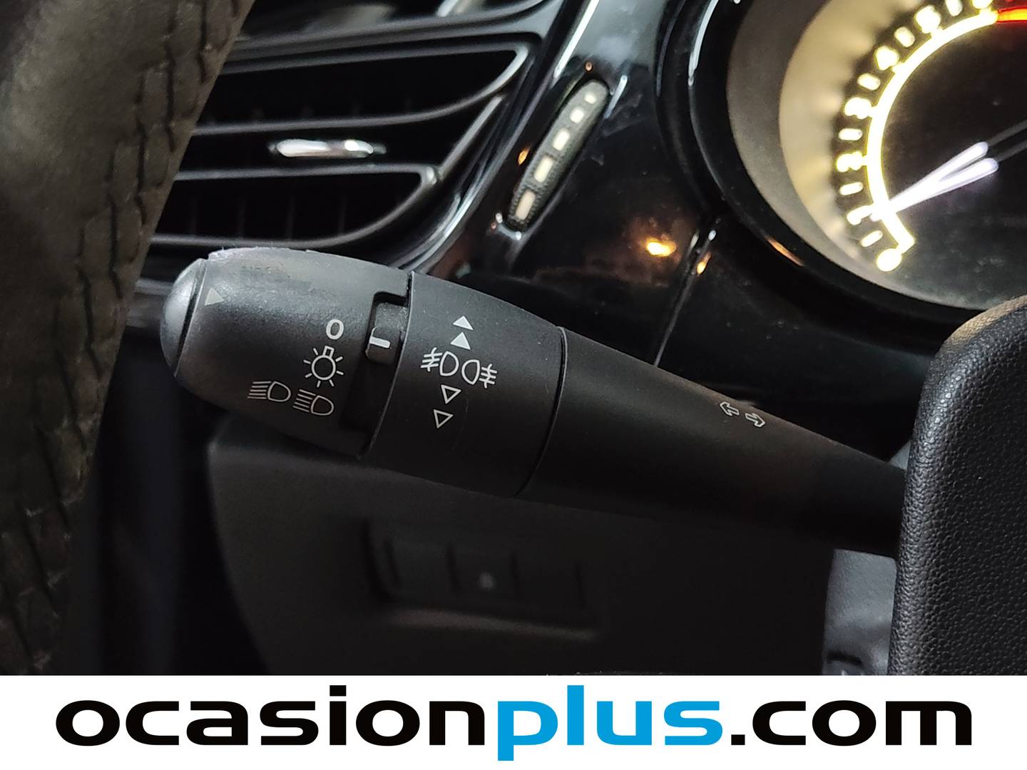 Extras y acabados del Citroën C3 Citroën C3 PureTech 82 Collection (82 CV)