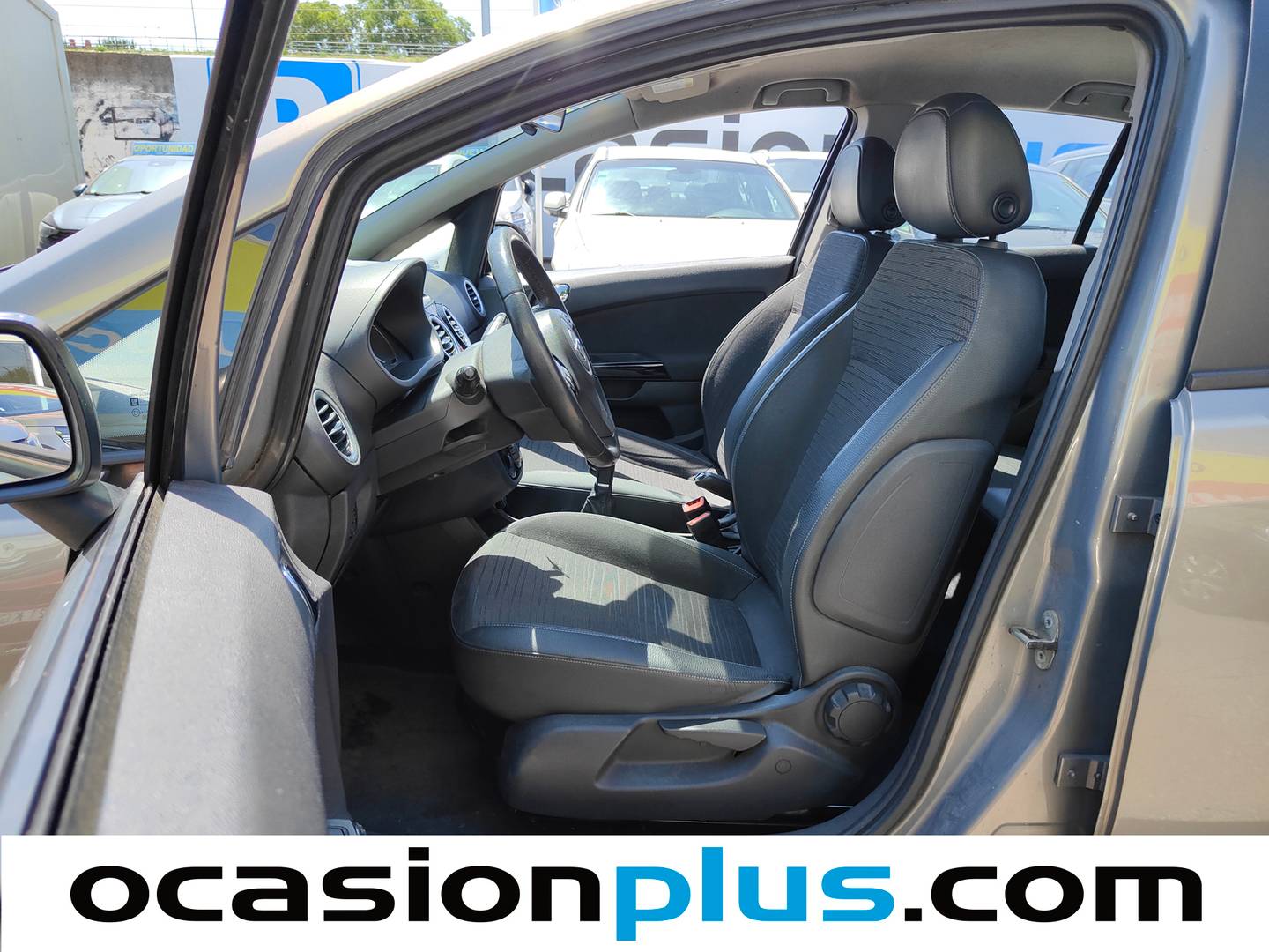 Foto asientos delanteros Opel Corsa Opel Corsa 1.4 S&S Selective (100 CV)