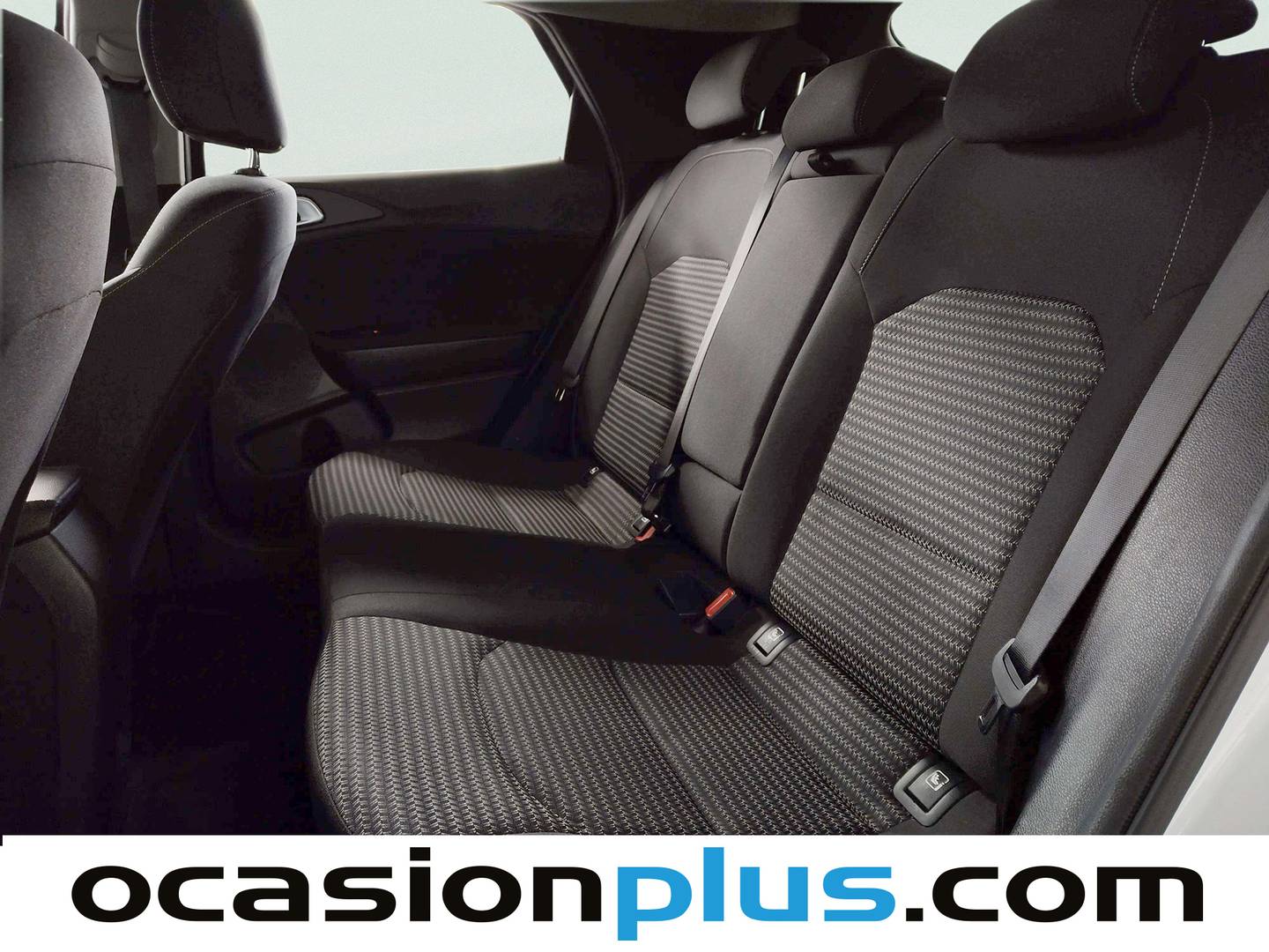 Foto asientos traseros KIA XCeed KIA XCeed 1.0 T-GDi Drive (100 CV)