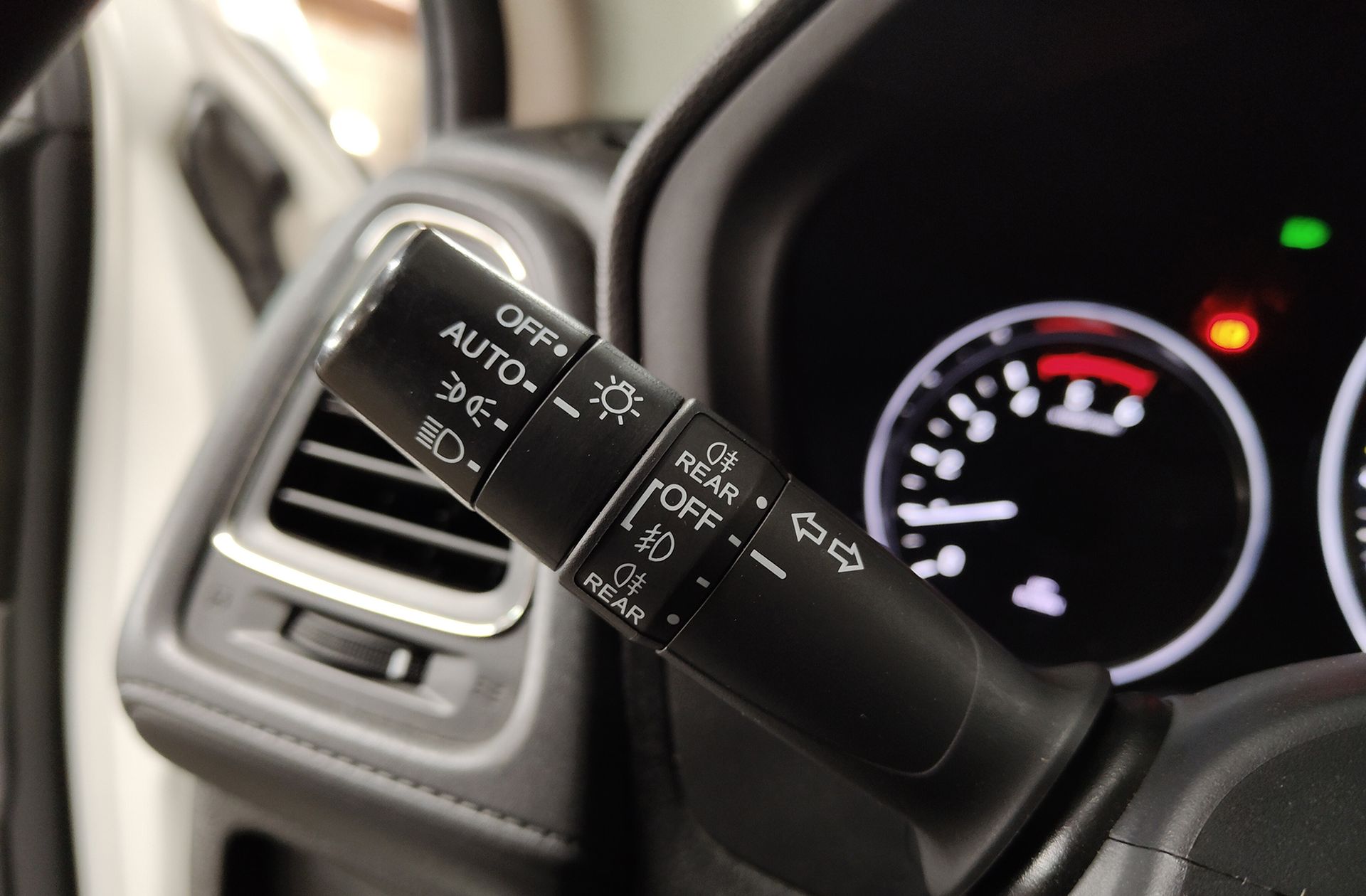 Honda HR-V 1.6 i-DTEC Executive - foto 25