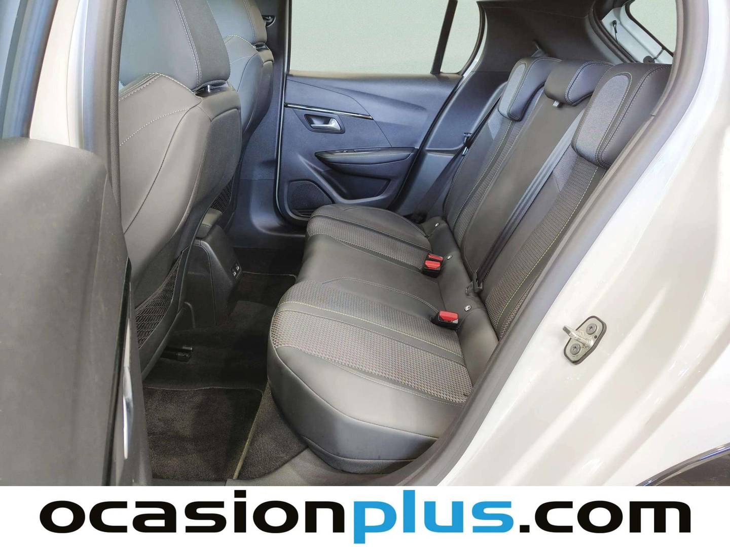 Foto asientos traseros Peugeot 208 Peugeot 208 PureTech 130 GT EAT8 (130 CV)