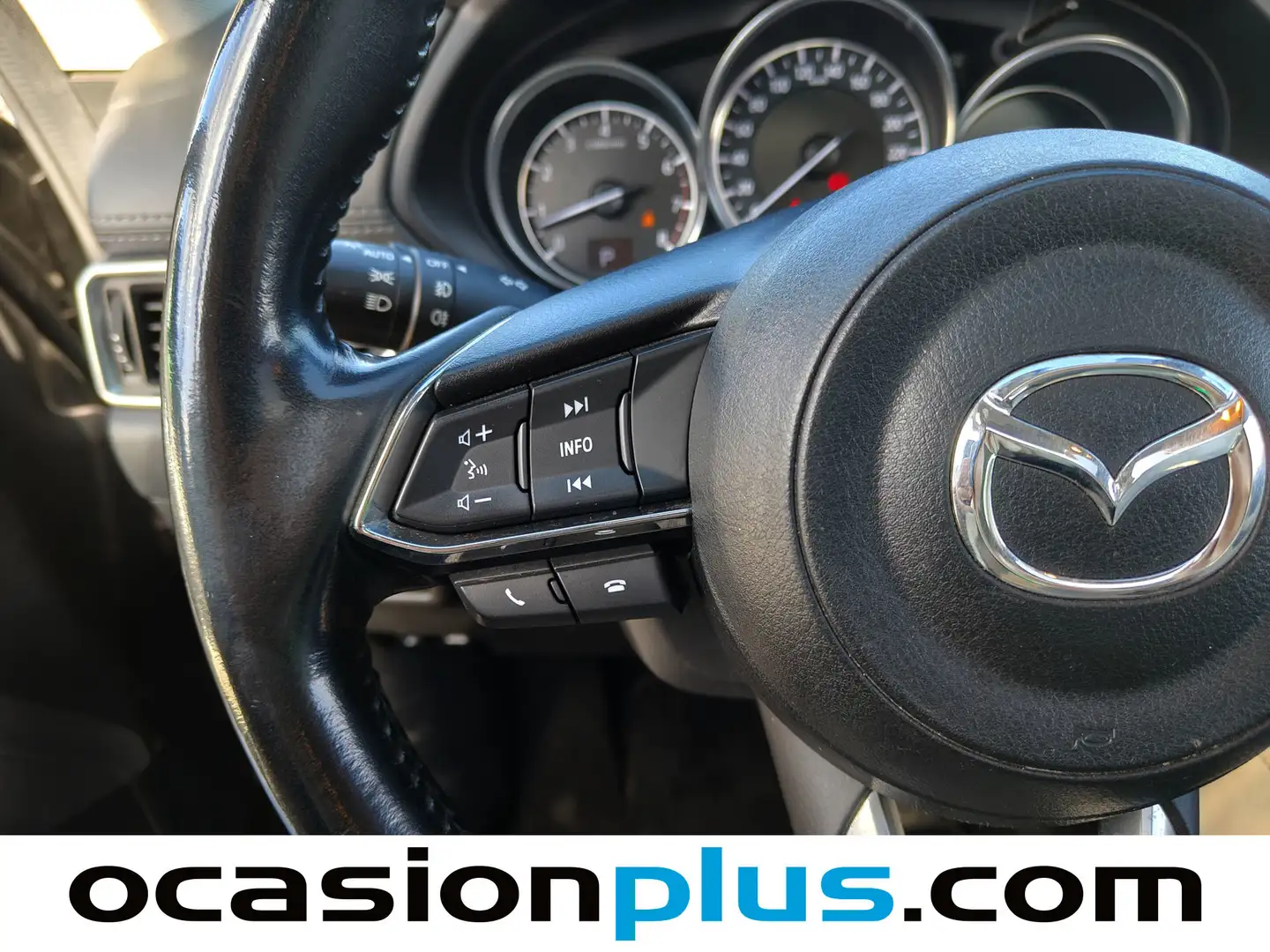 Foto Mazda CX-5 Mazda CX-5 2.5 Skyactiv-G Zenith White AWD Auto (194 CV)