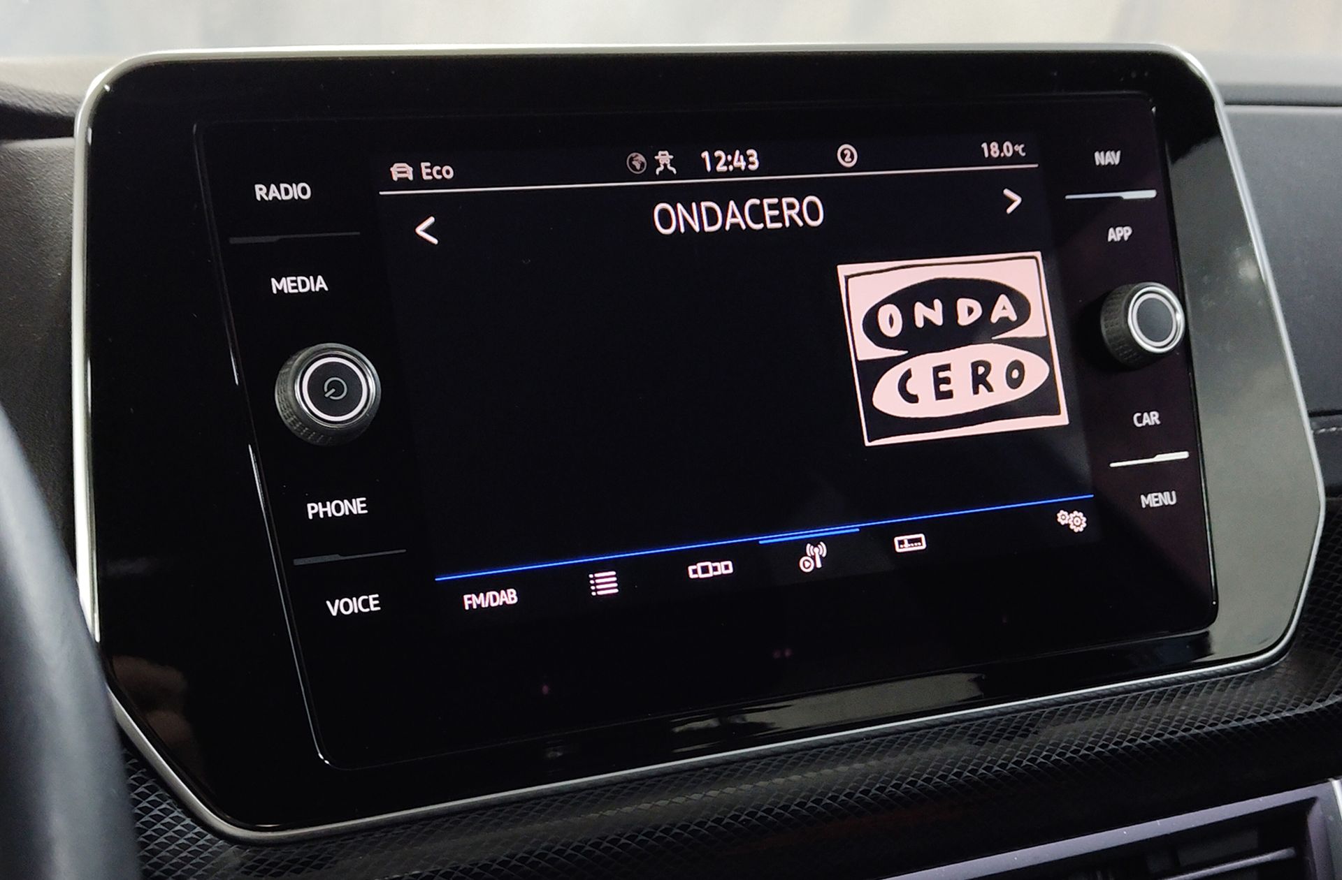 Volkswagen T-Cross R-Line 1.0 TSI DSG - foto 42