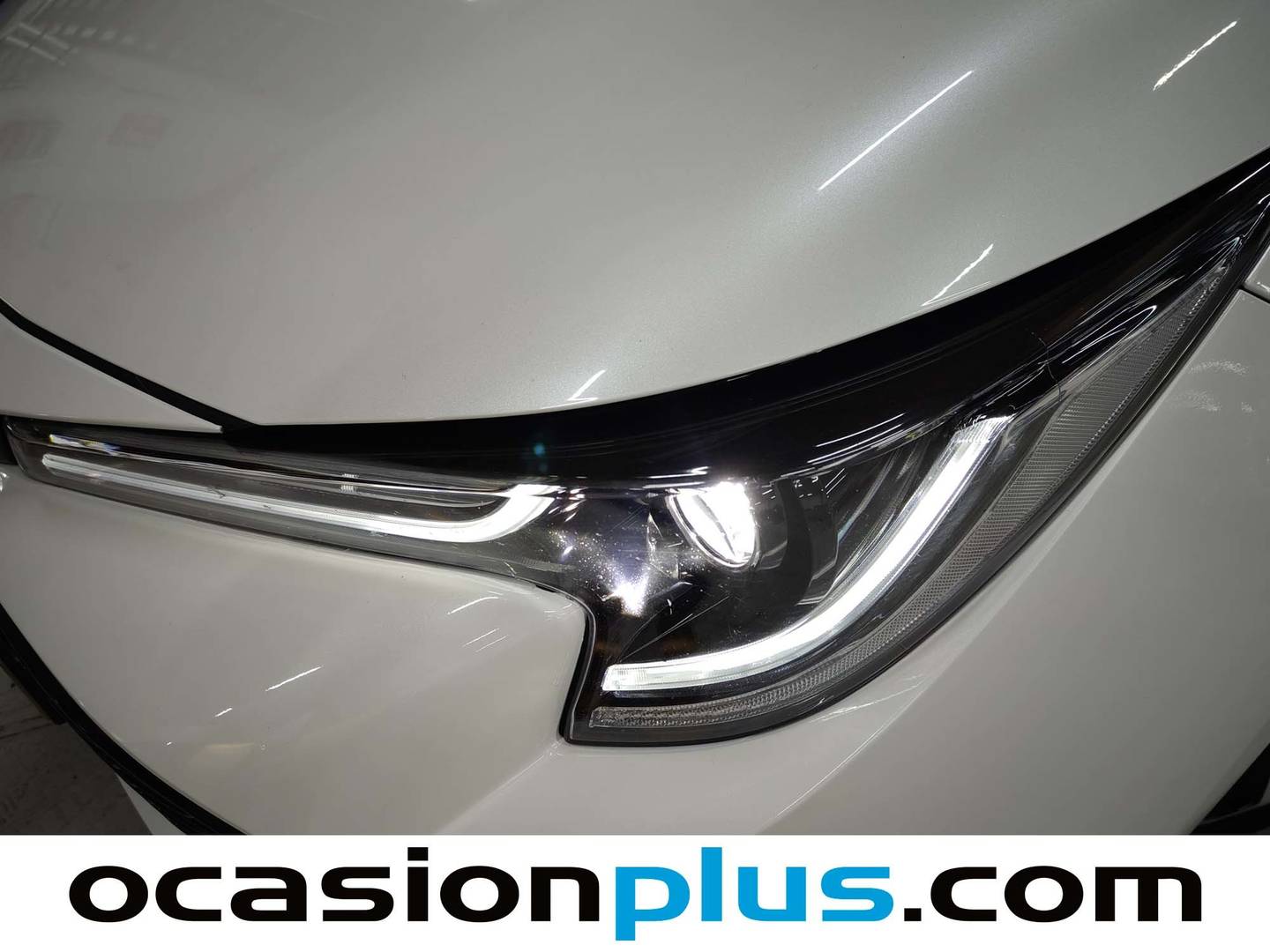 Extras del Toyota Corolla Toyota Corolla 180H Style E-CVT (180 CV)