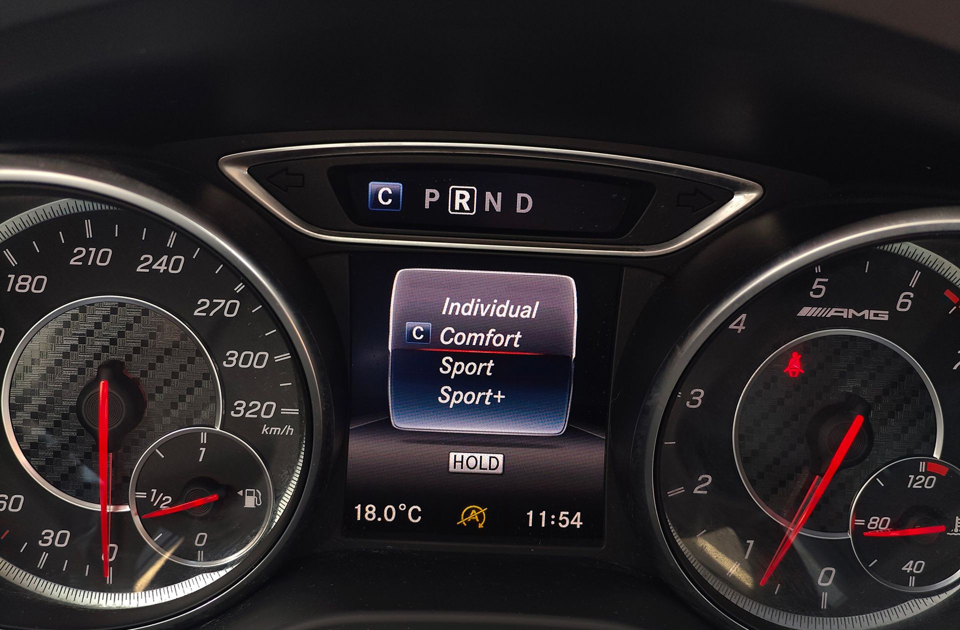 Mercedes-Benz CLA 45 AMG 4Matic Shooting Brake - foto 15
