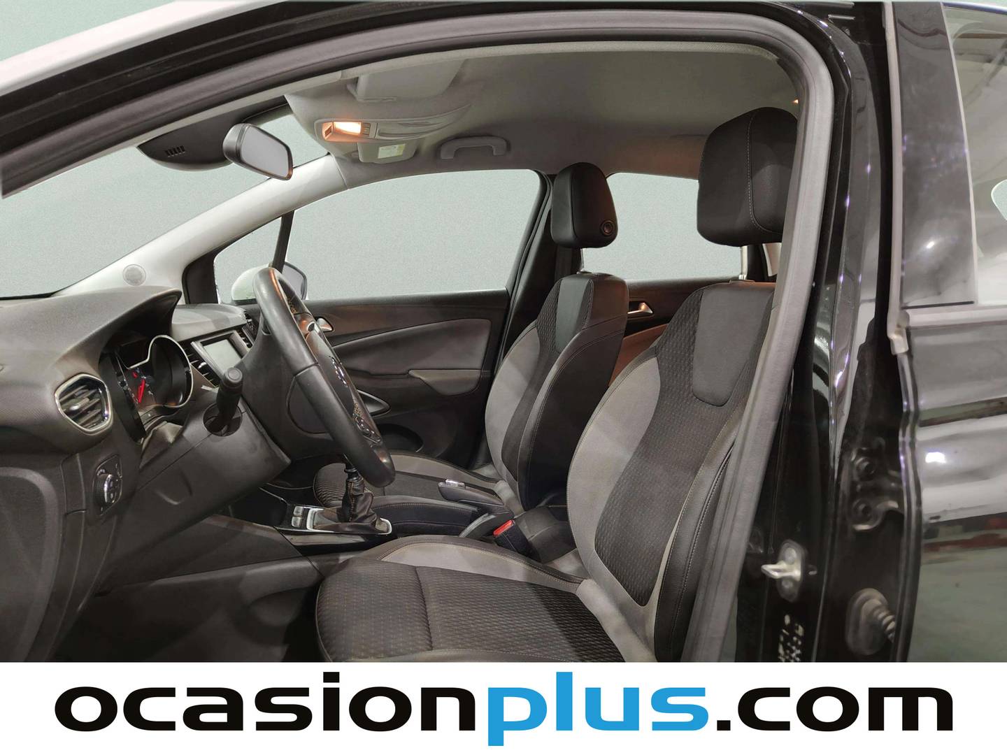 Foto asientos delanteros Opel Crossland X Opel Crossland X 1.2 Innovation (130 CV)