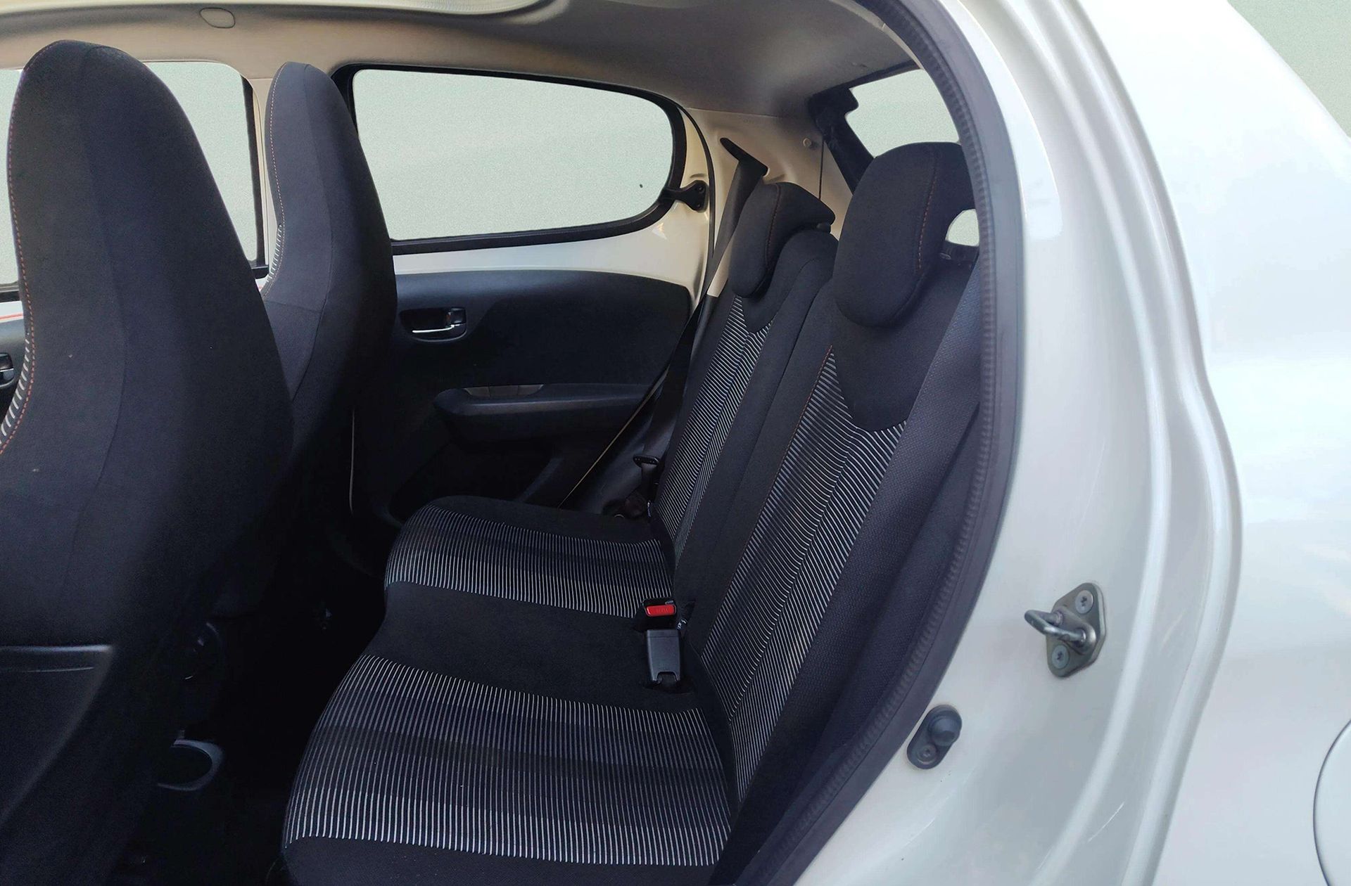 Peugeot 108 1.2 PureTech Roland Garros Top! - foto 10