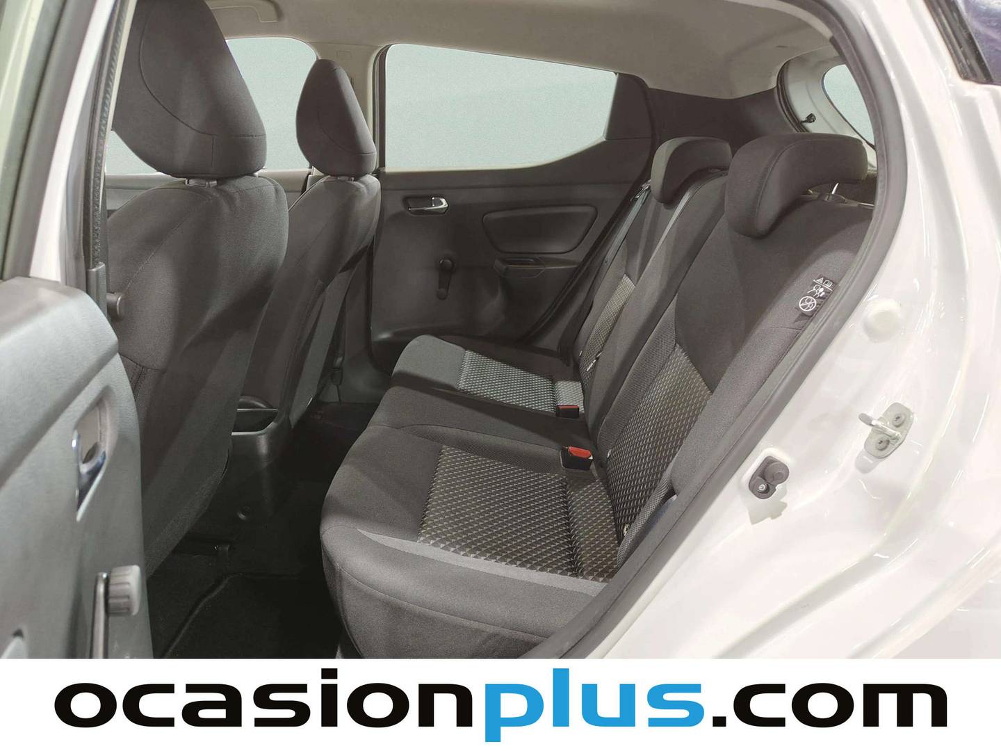 Foto asientos traseros Nissan Micra Nissan Micra IG-T Visia (92 CV)