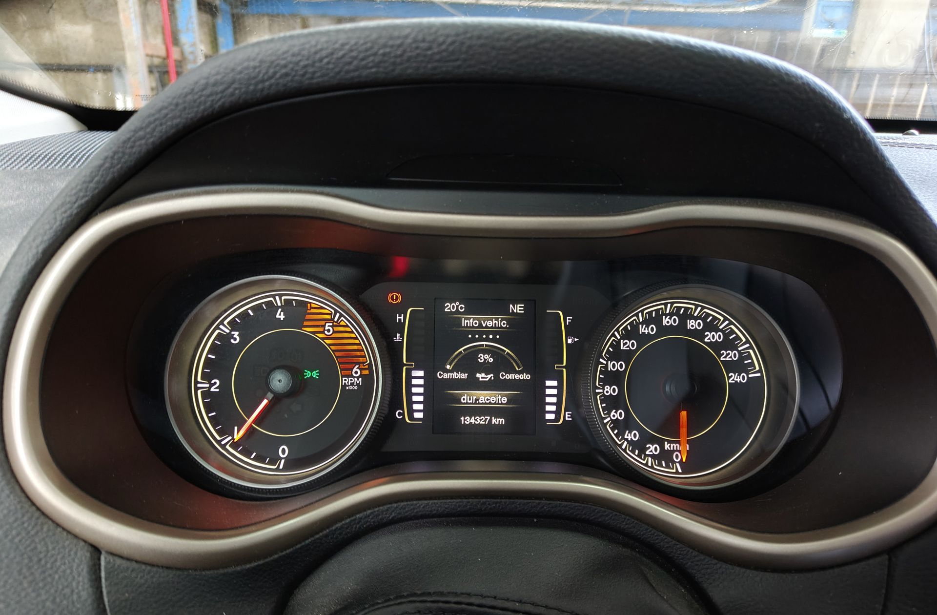 Jeep Cherokee 2.0 CRD Longitude 4x2 - foto 25