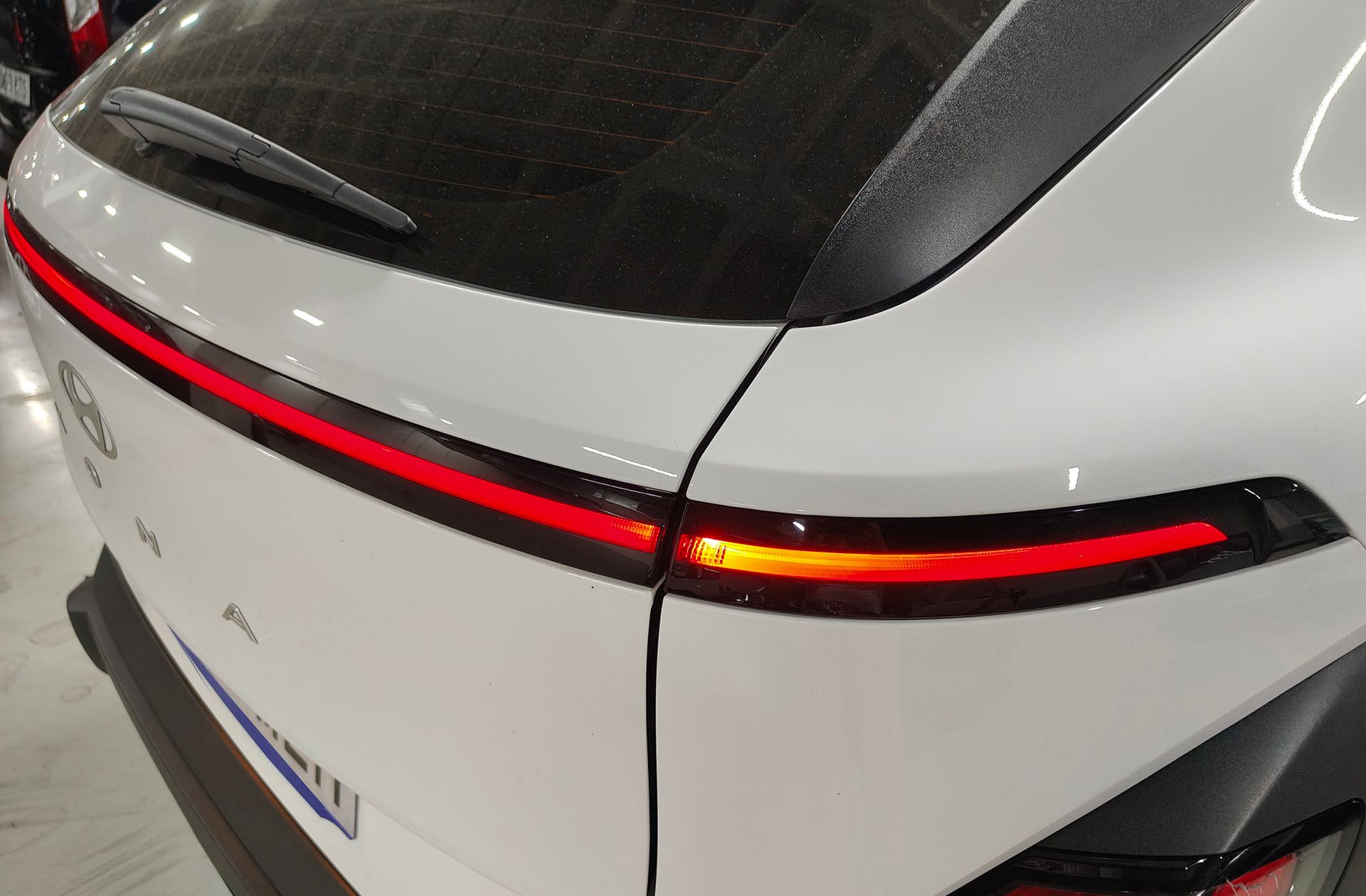 Hyundai Kona 1.6 GDI HEV Maxx DCT - foto 16