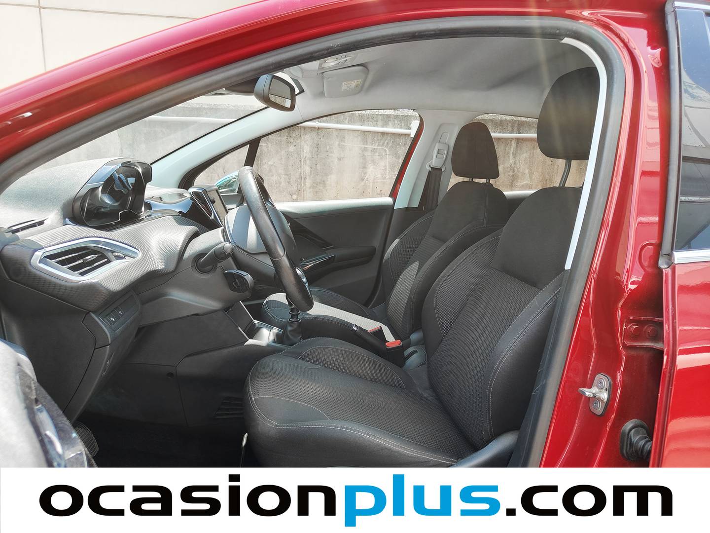 Foto asientos delanteros Peugeot 208 Peugeot 208 BlueHDi 100 Tech Edition (99 CV)