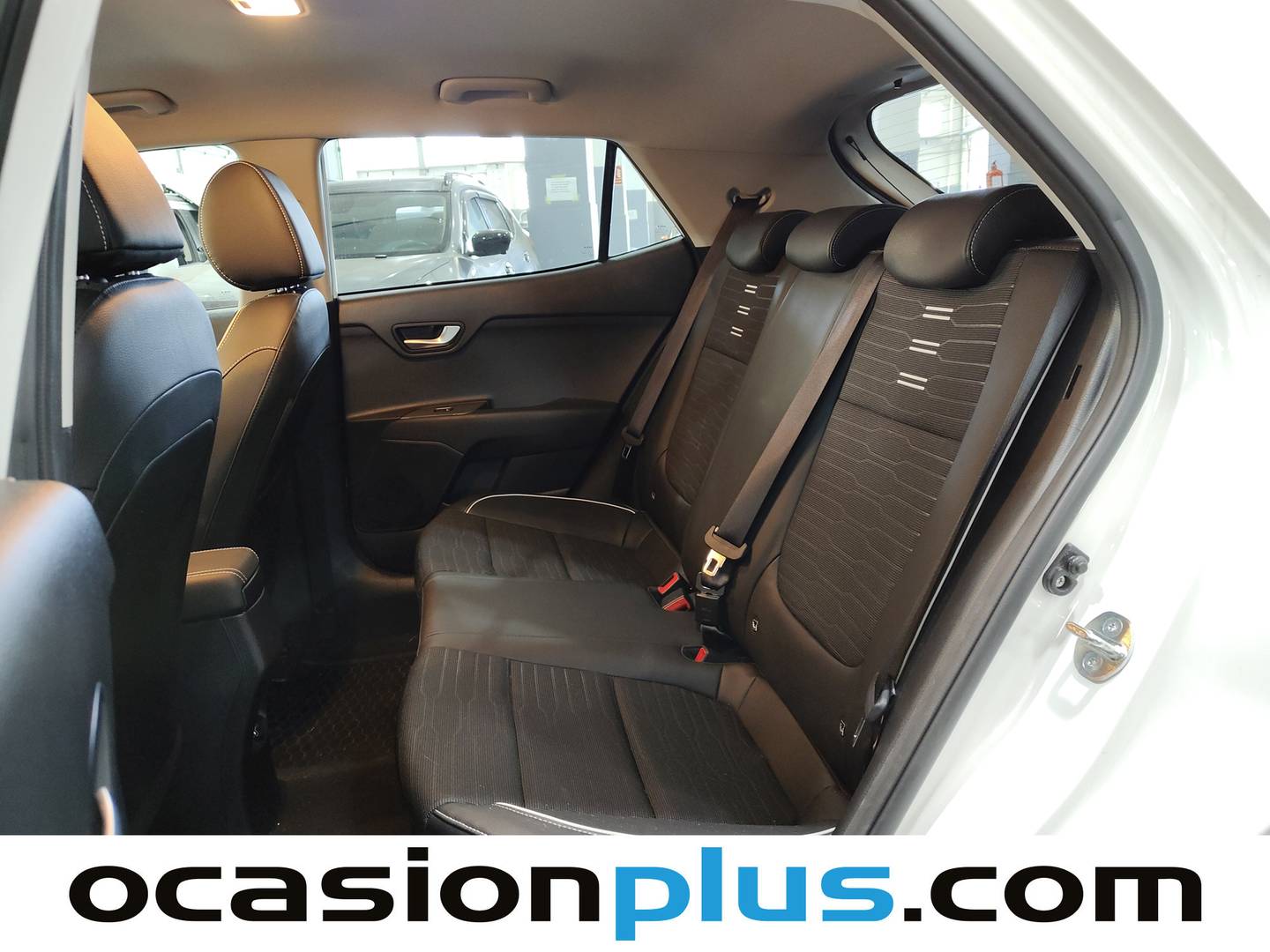 Foto asientos traseros KIA Stonic KIA Stonic 1.0 T-GDi Tech (100 CV)