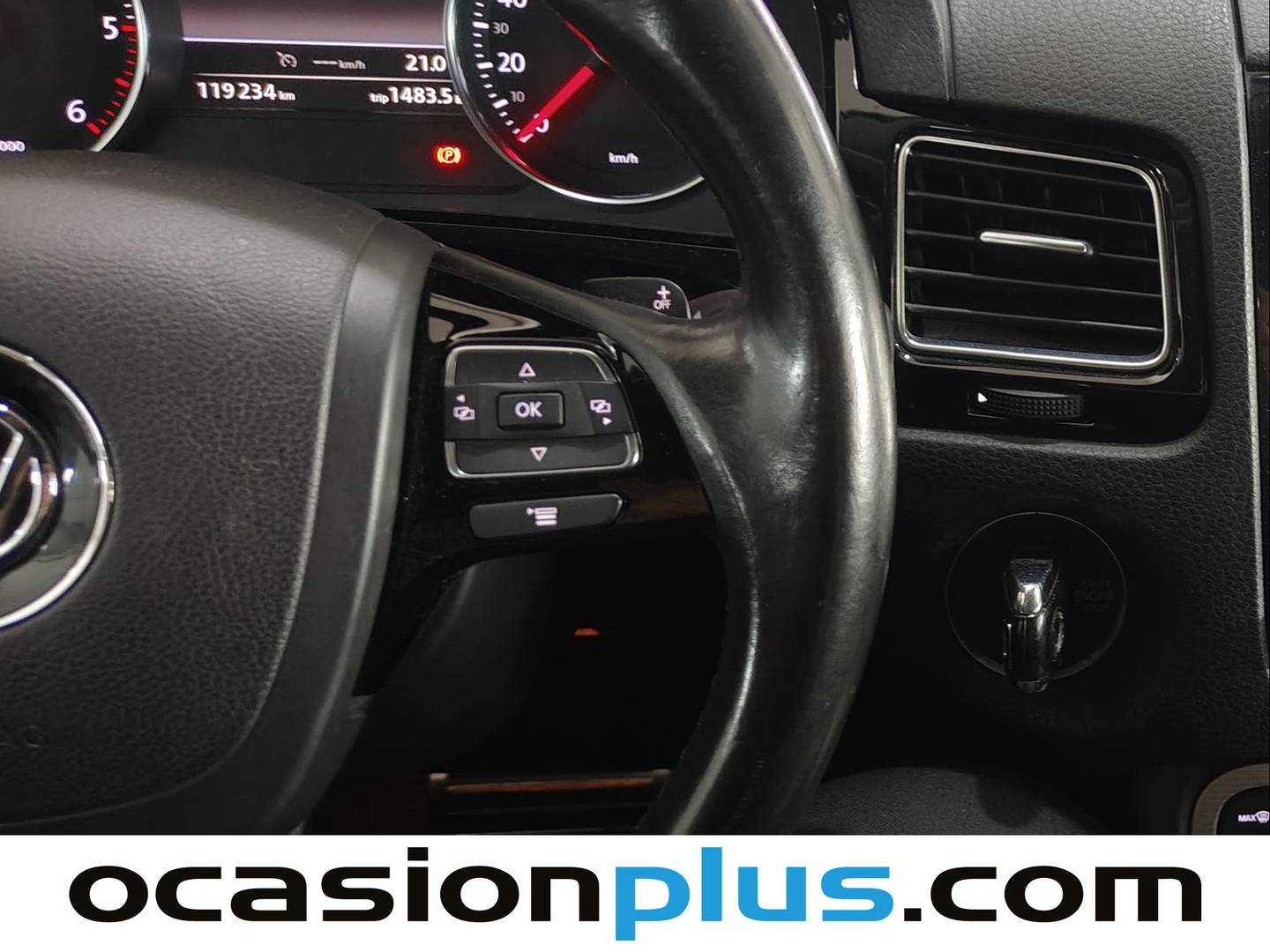 Foto Volkswagen Touareg Volkswagen Touareg R-Line 3.0 TDI BMT (204 CV) Tiptronic