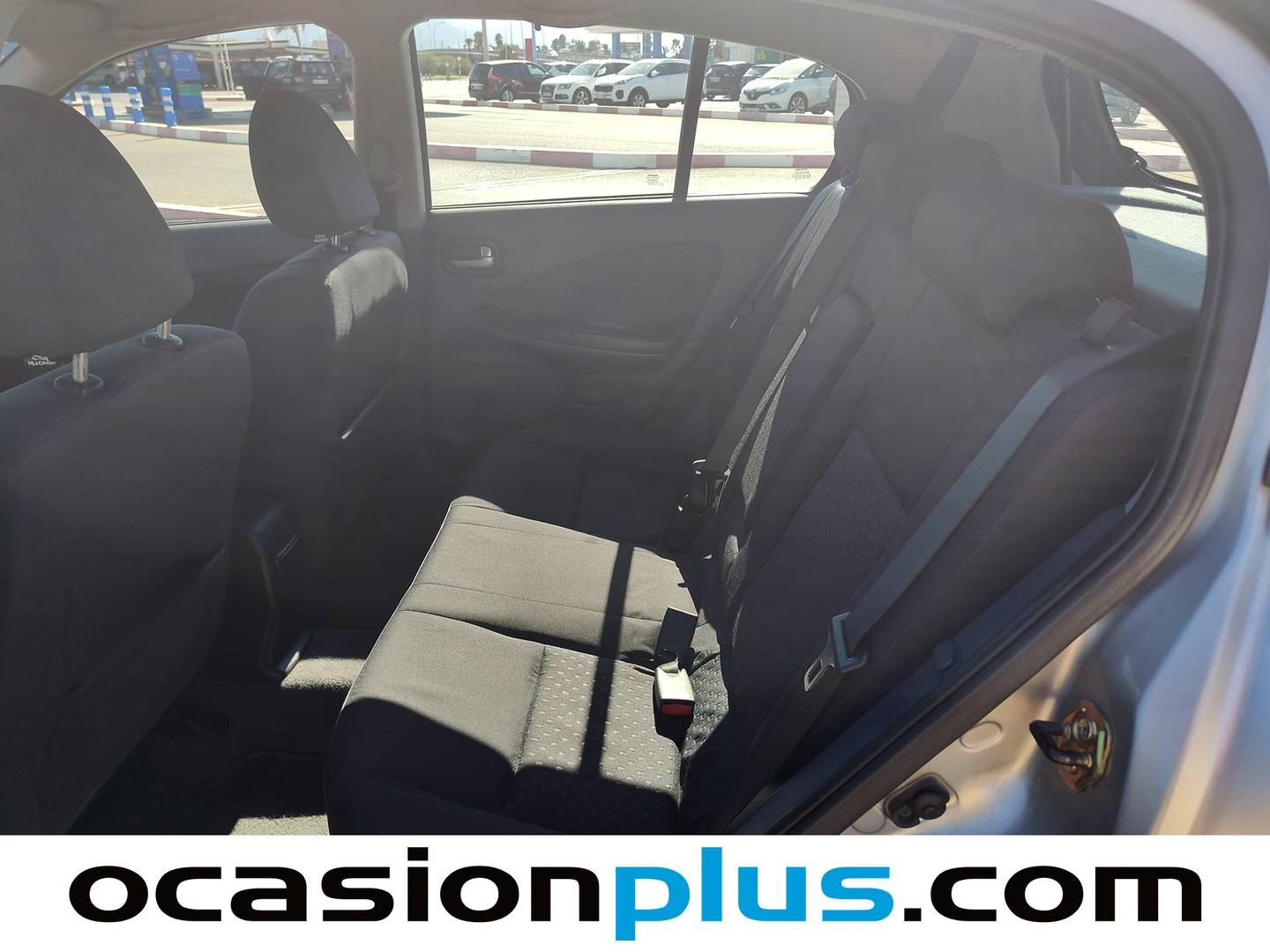 Foto asientos traseros Nissan Almera Nissan Almera 1.5 Line Up (98 CV)
