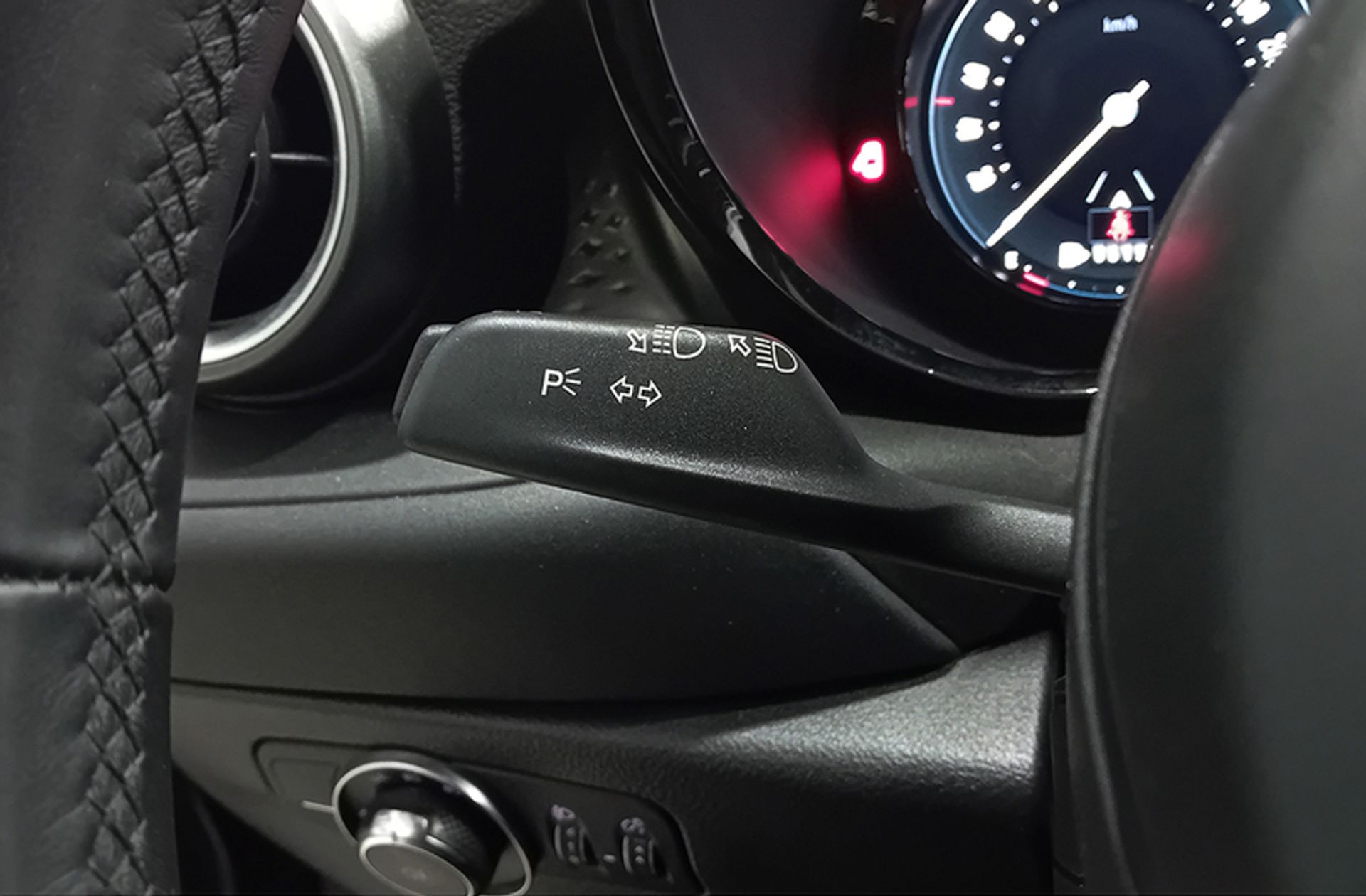 Alfa Romeo Tonale 1.5 MHEV Sprint FWD - foto 25